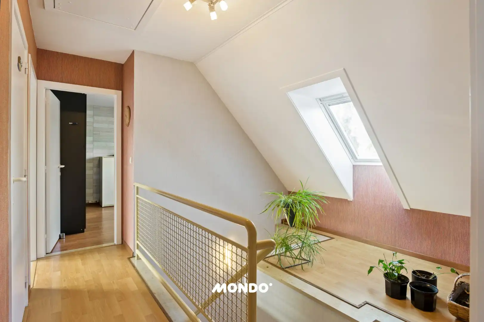 Ruim duplexappartement met 3 slaapkamers, terras en garage foto 15
