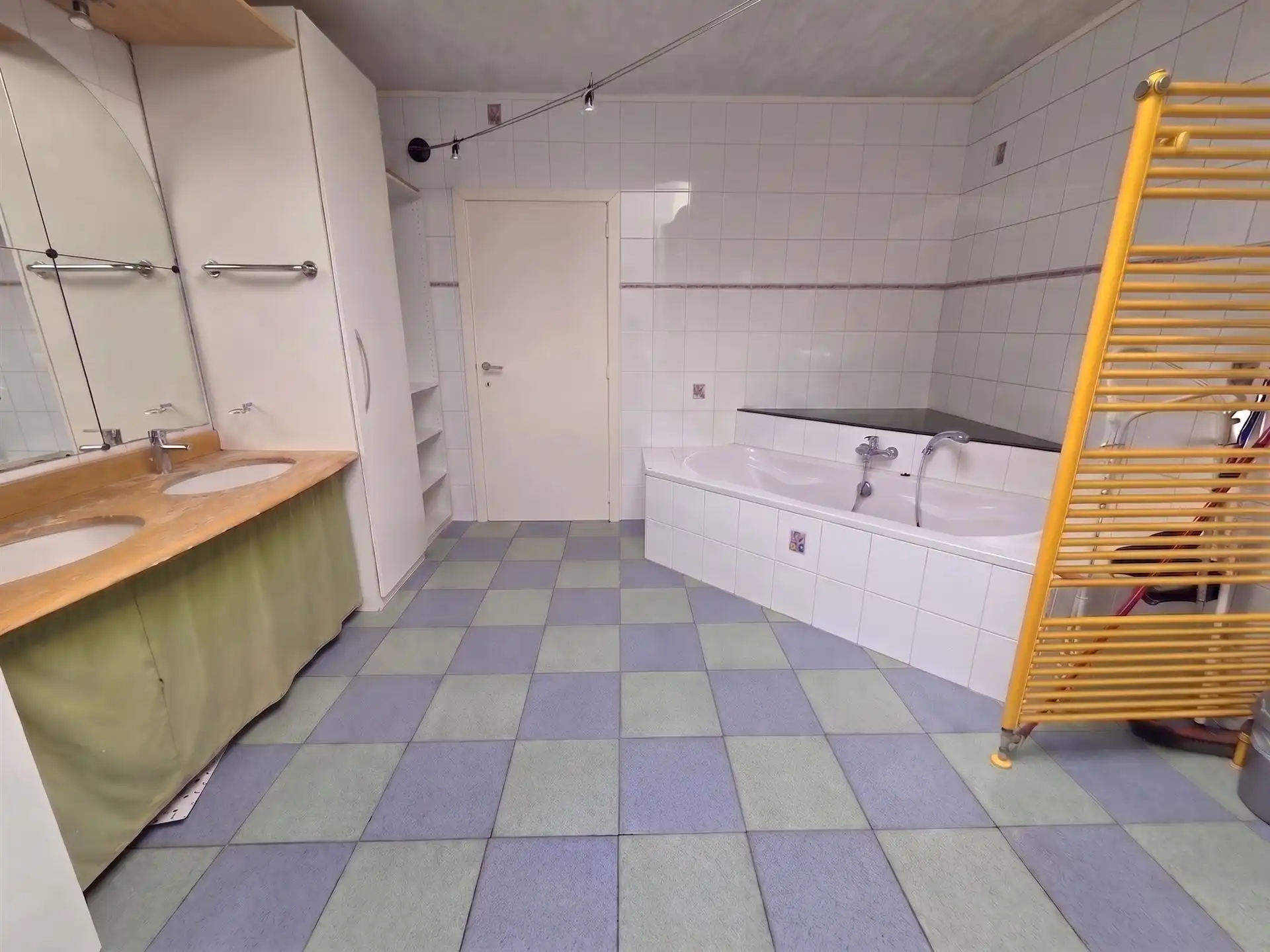 Rustig gelegen woning met 3 à 4 slaapkamers op ruim perceel in Heist-Goor foto 10