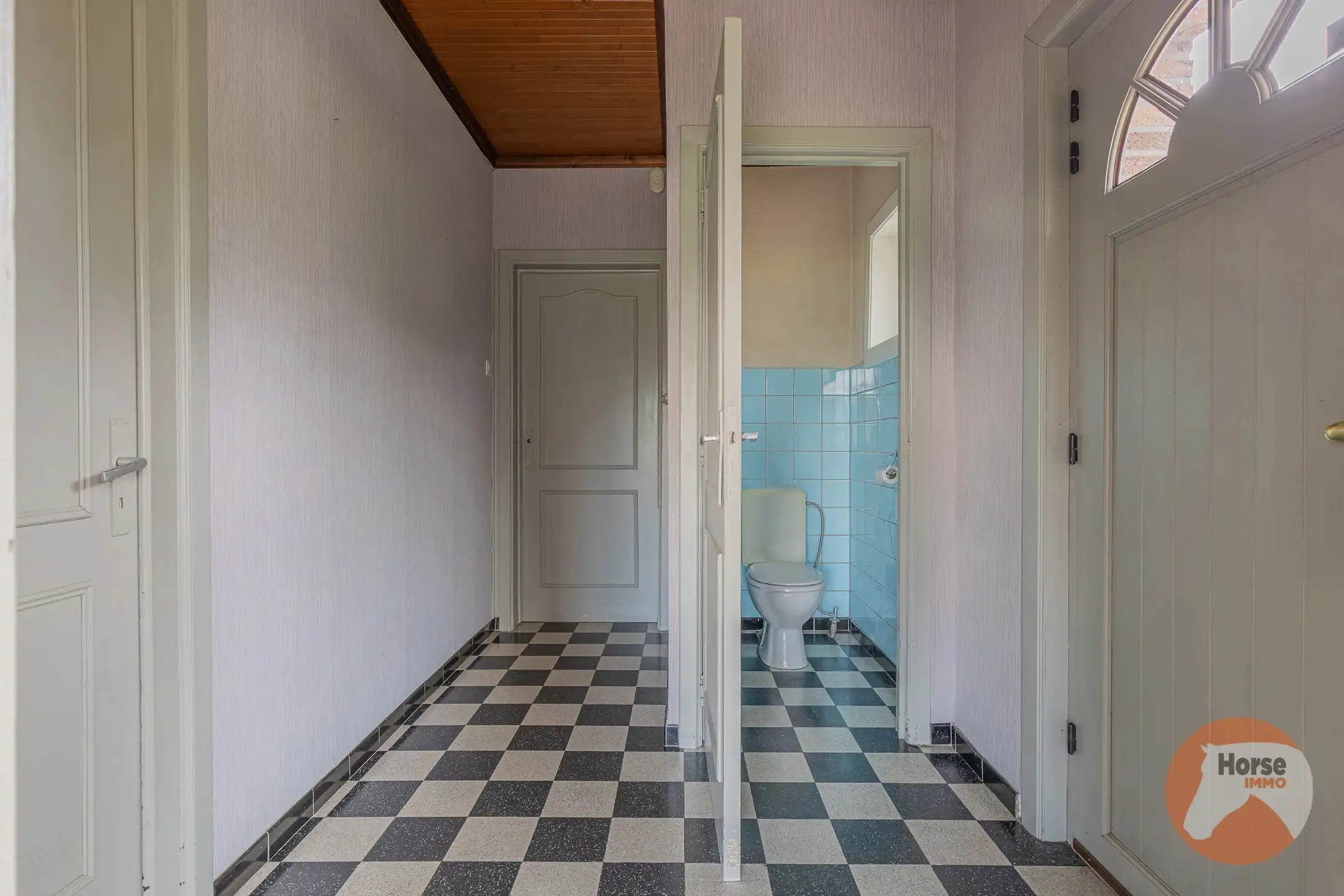 HOFSTADE - Charmante gelegen woning met bijgebouwen en weide foto 4