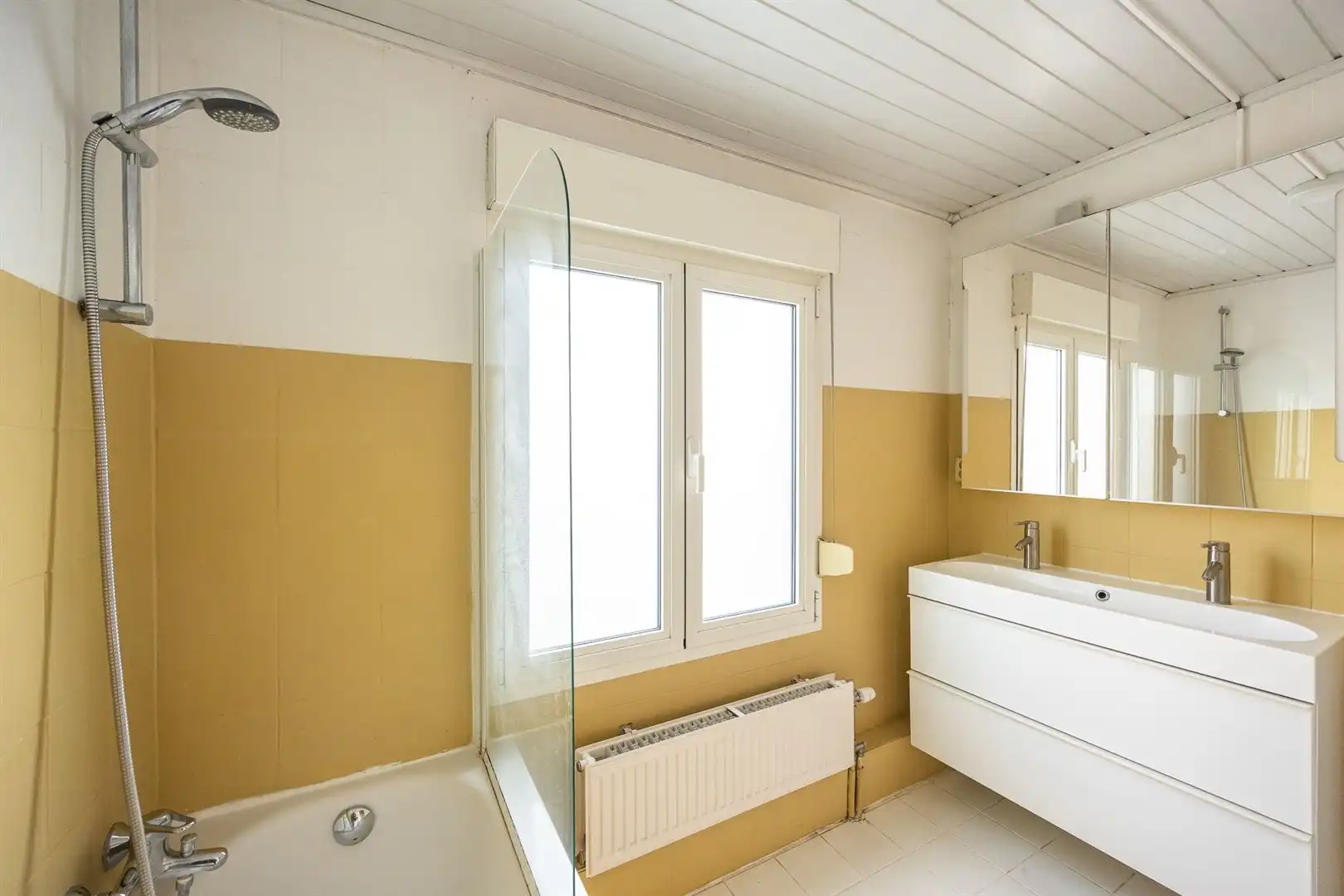 Woning met tuin en garage(s) foto 26