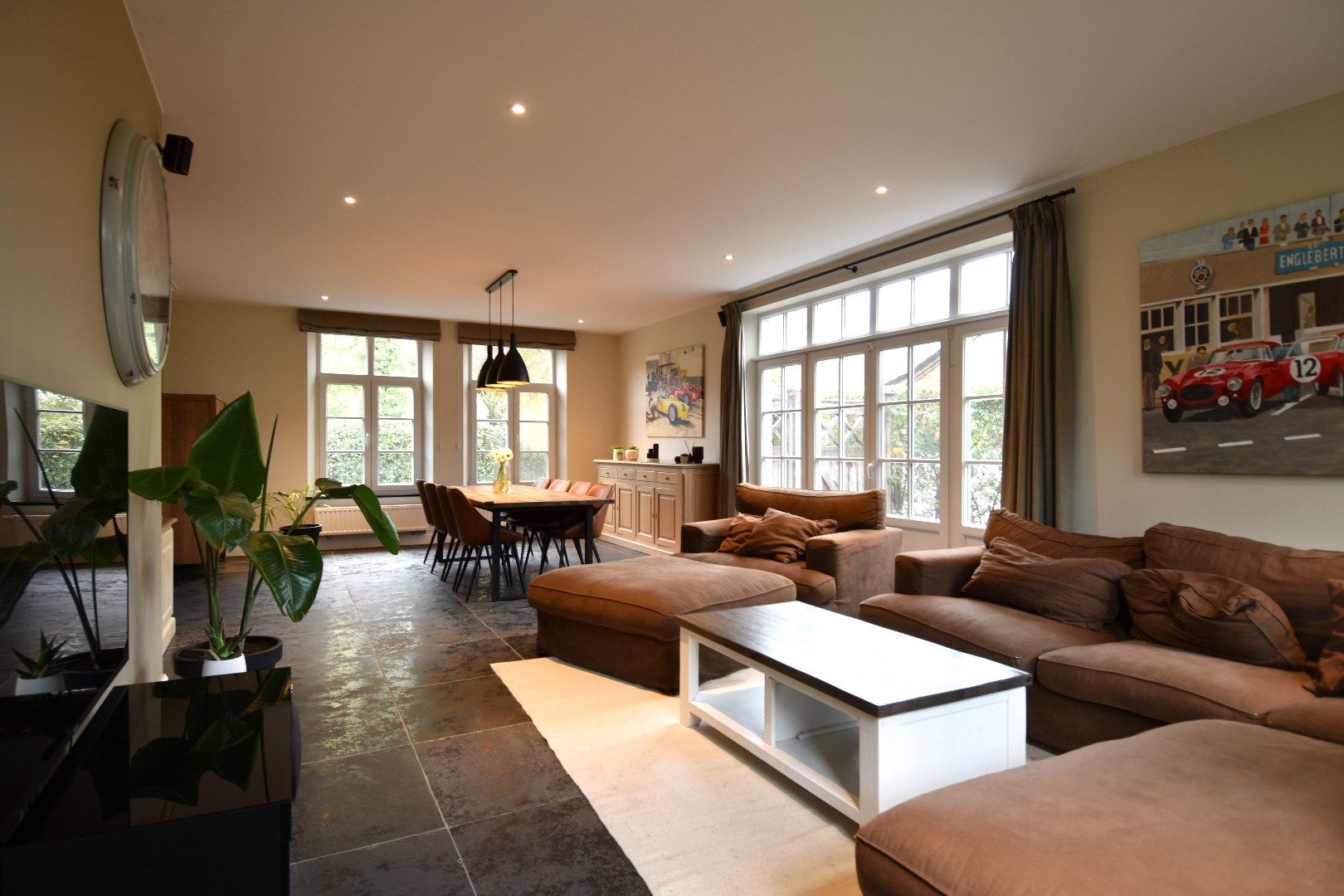 Charmante, gezinswoning in landelijke stijl met 5 slaapkamers, garage en zonnige tuin te koop in Bellegem foto 8