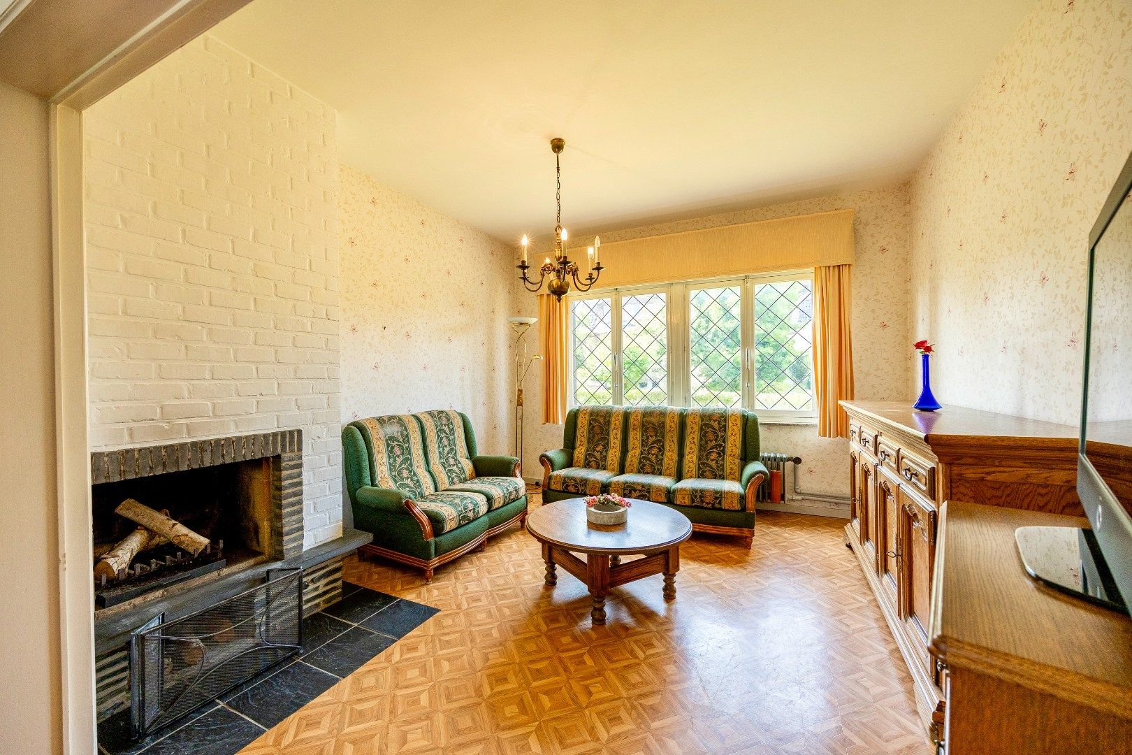 Solide woning met 3 slpks, bureau en tuin op +-10are foto 4