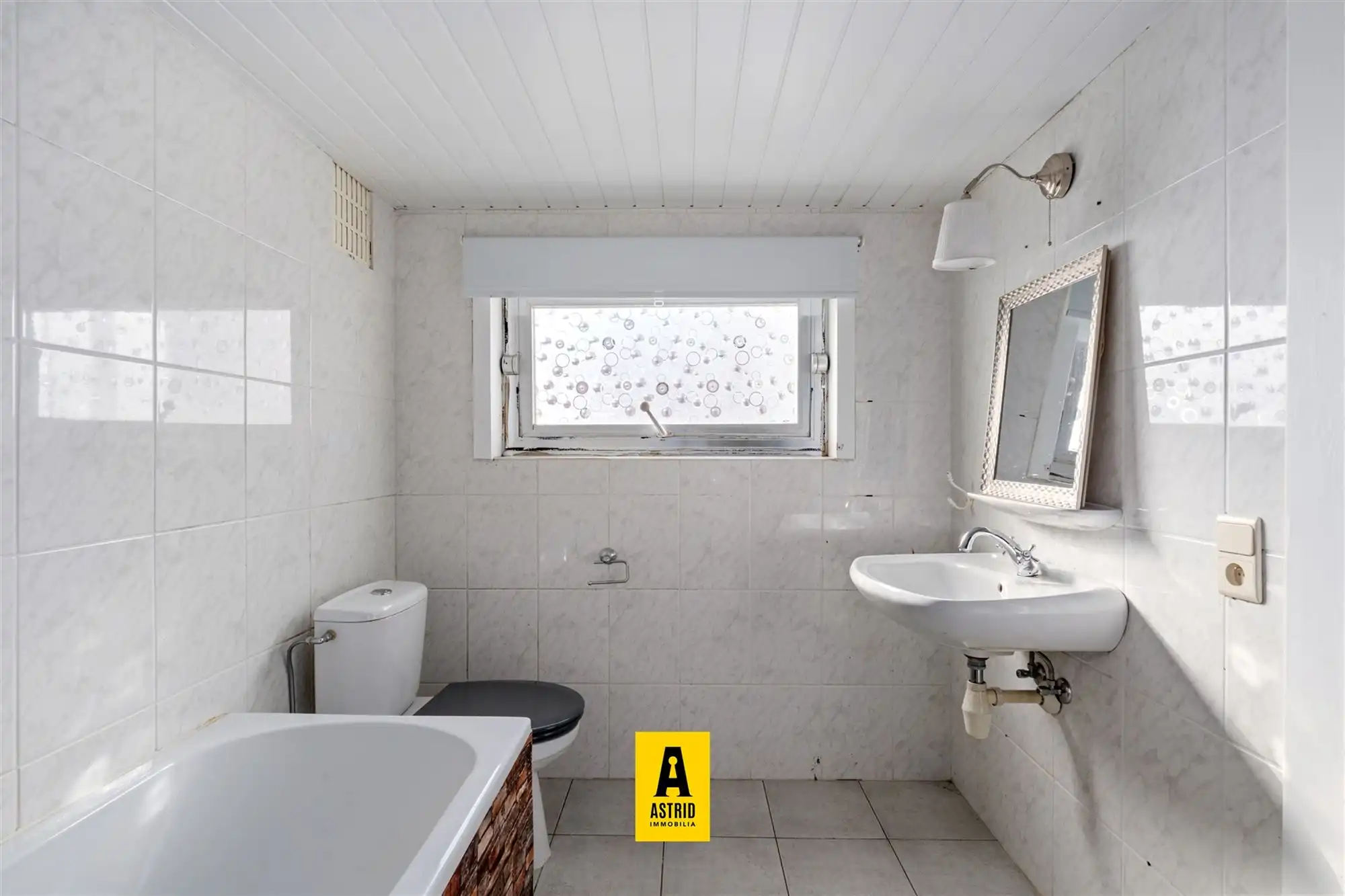 Te renoveren woning in toeristisch centrum! foto 16