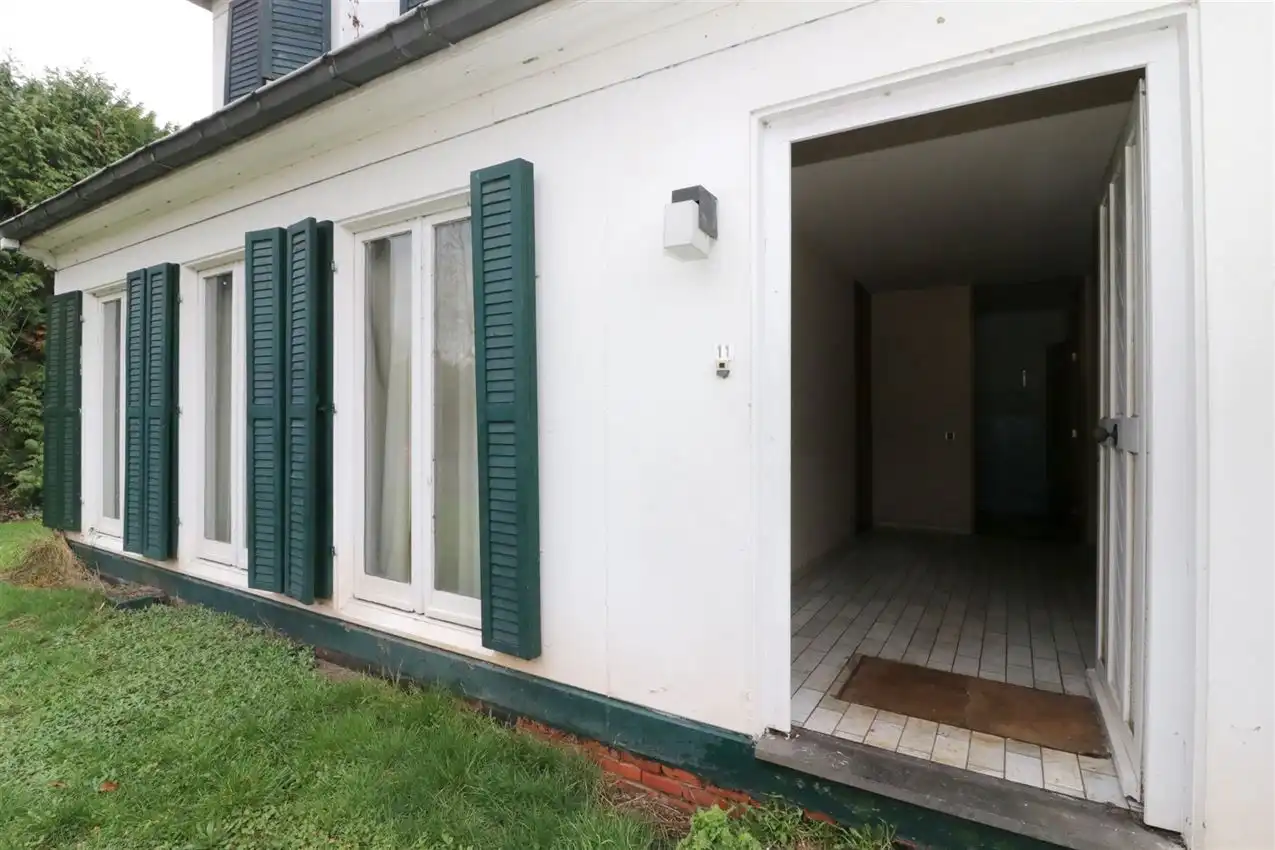 karaktervol, geliefde ligging, 6 slpk, te renoveren foto 43