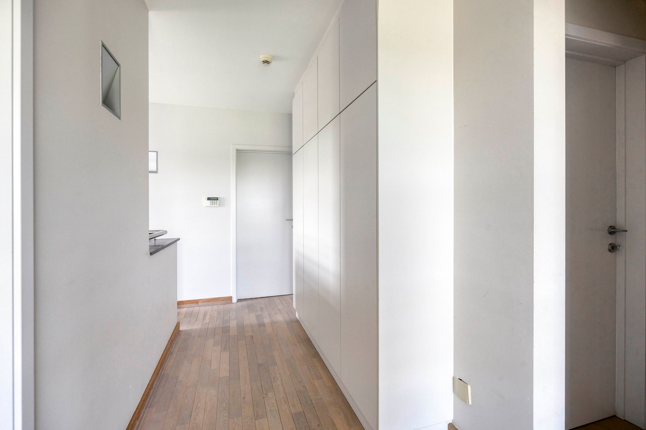 Prachtige villa op ruim perceel met mooi vergezicht foto 17