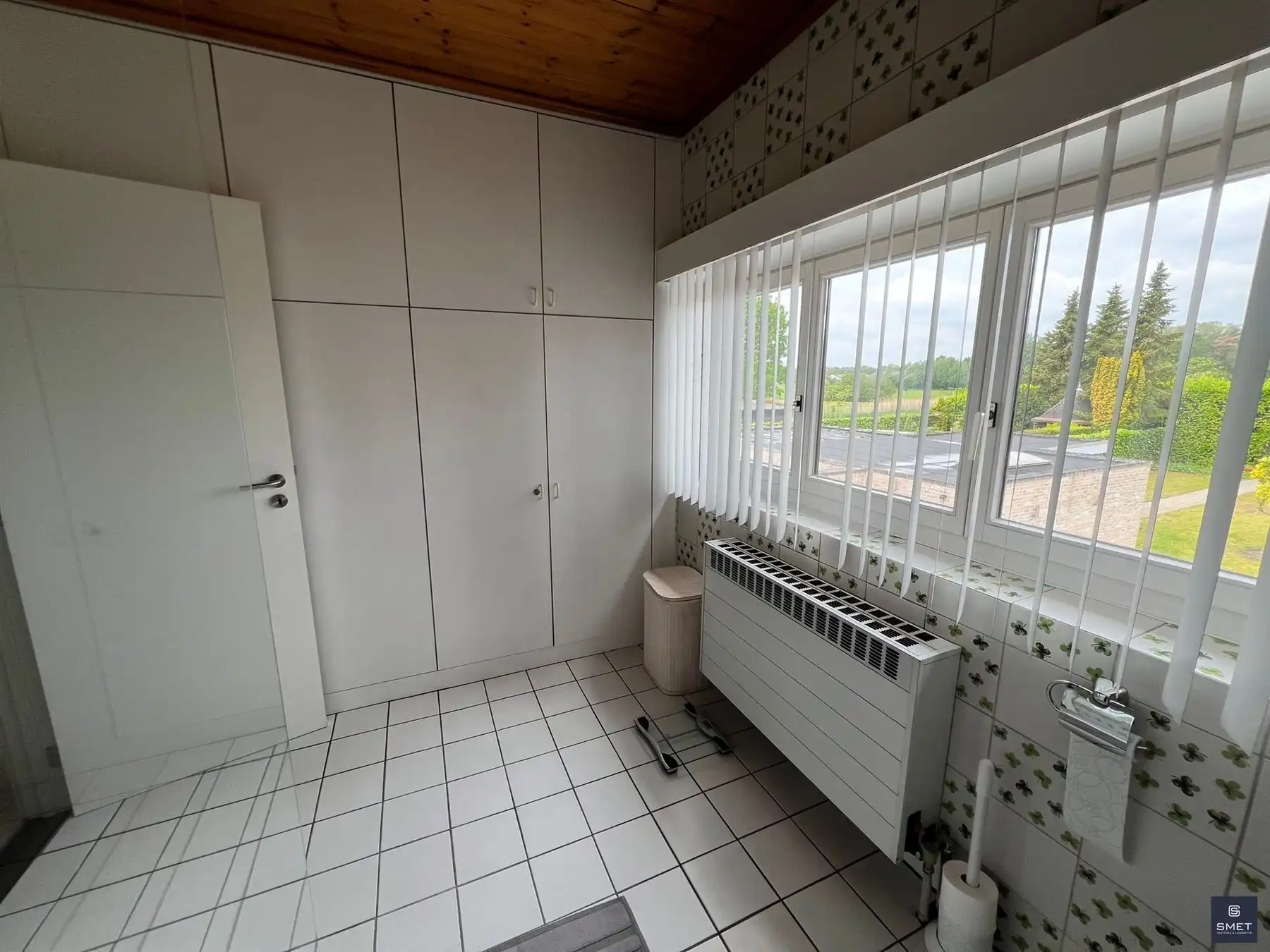 CHARMANTE HOB MET 3 SLK, GAR. EN TUIN foto 17