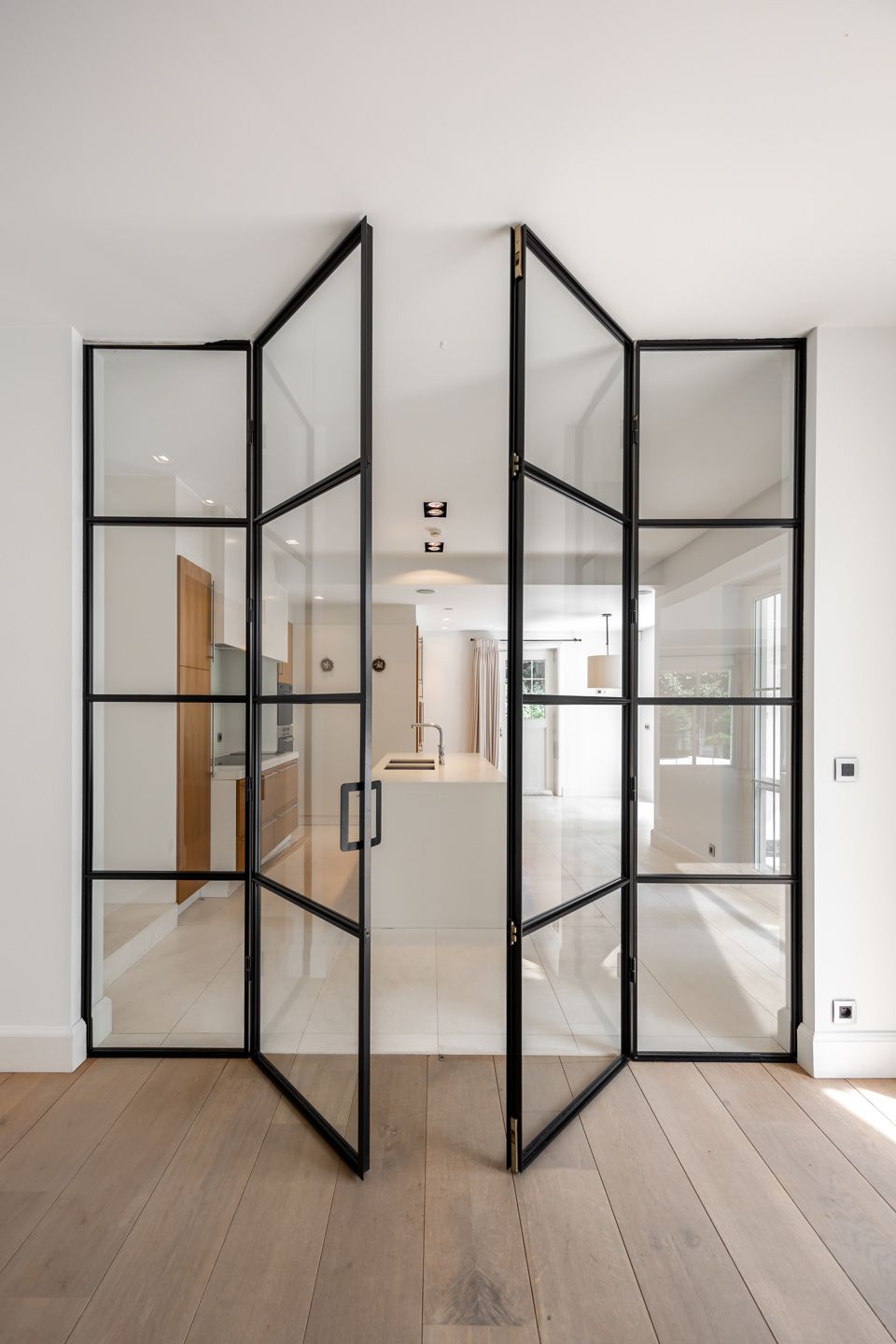 Instapklare villa op een riant perceel van 3.750 m² foto 4