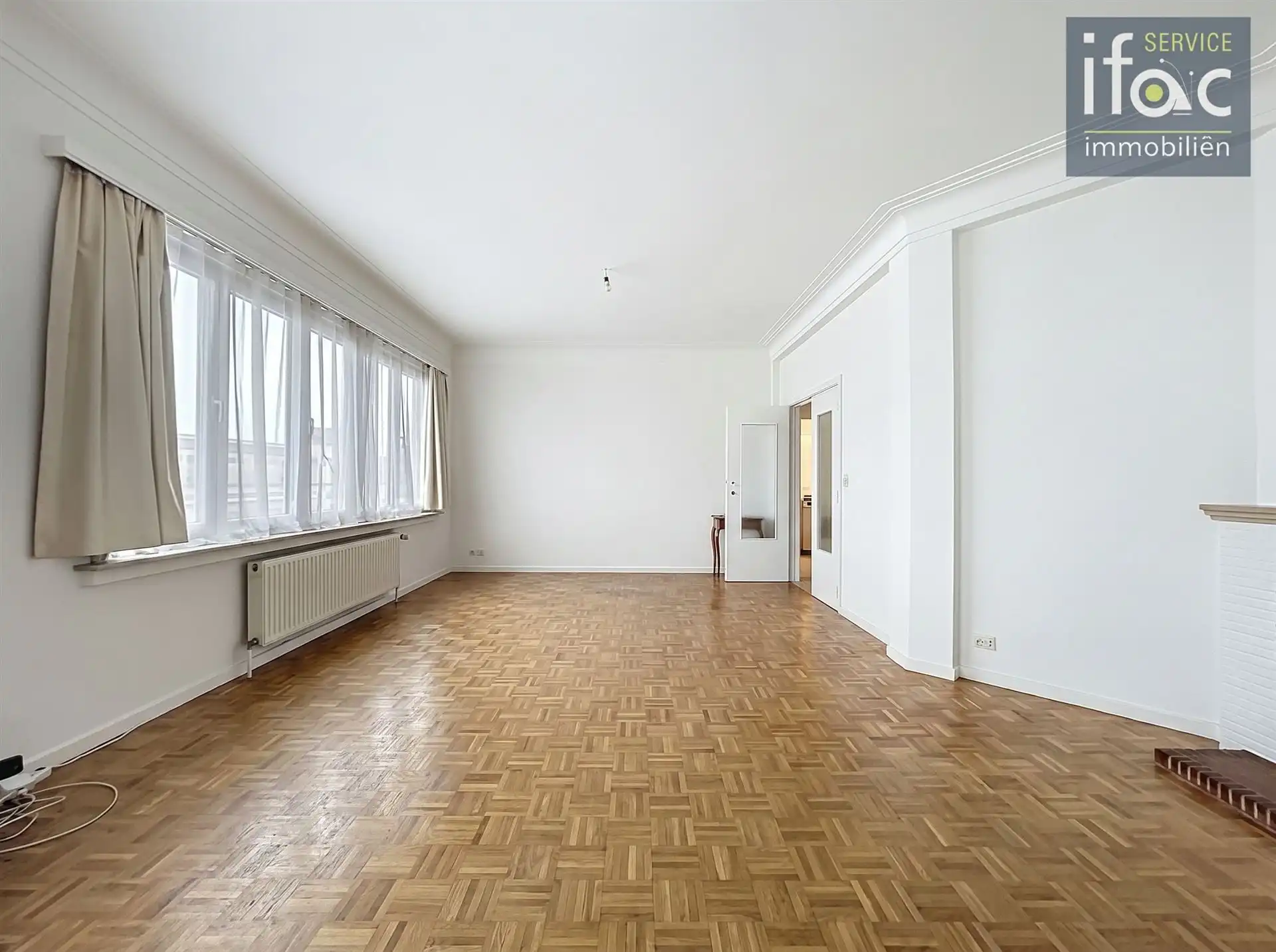 Lichtrijk goed onderhouden appartement op de 4e verdieping foto 6