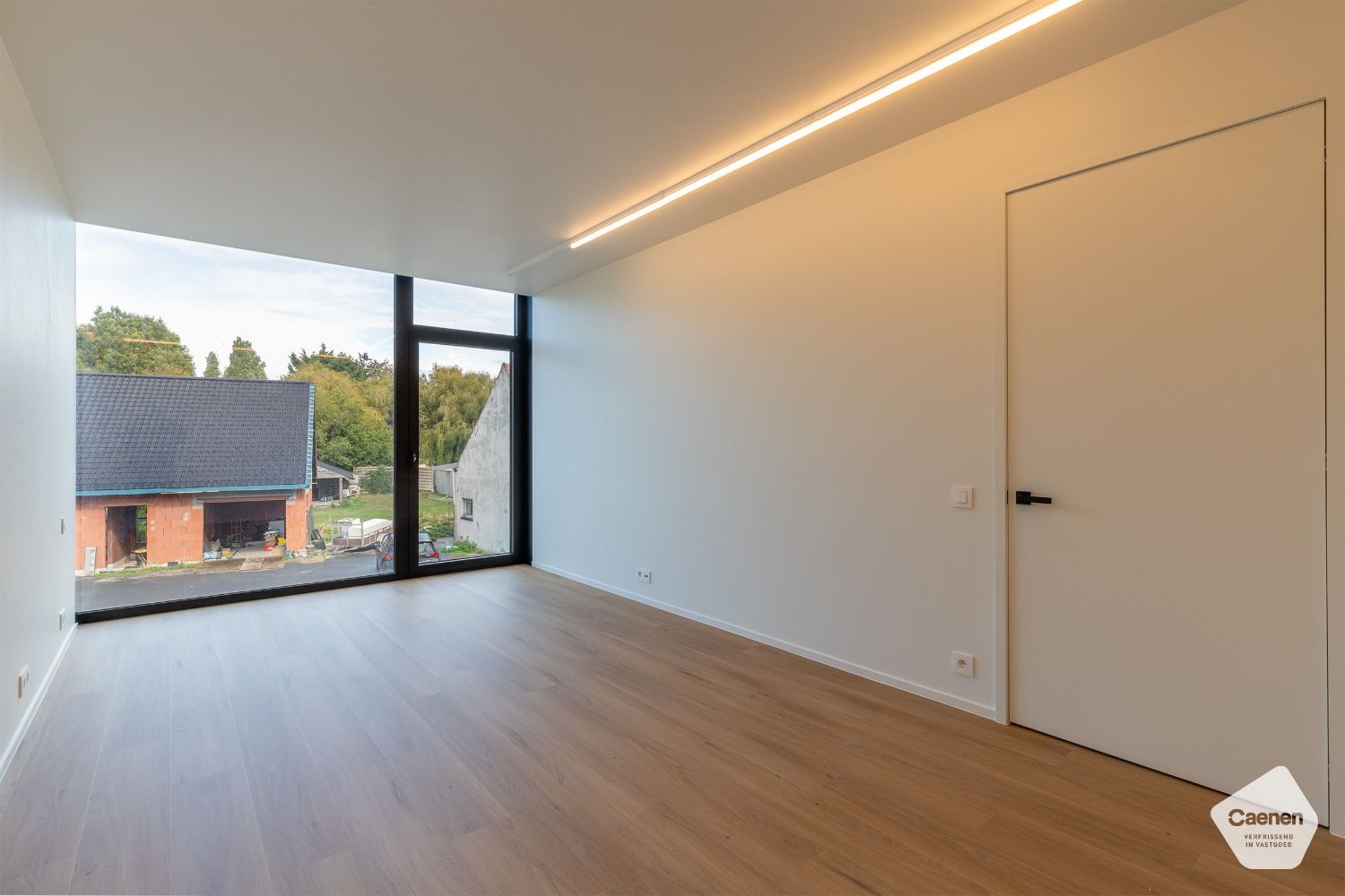 Energiezuinige nieuwbouw met creatief design en warme uitstraling. foto 13