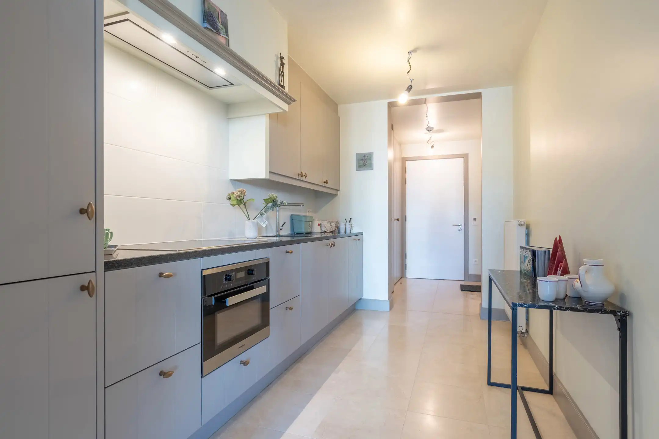 Gezellig en energiezuinig app. gelegen in Res. Jacobsmarkt foto 5