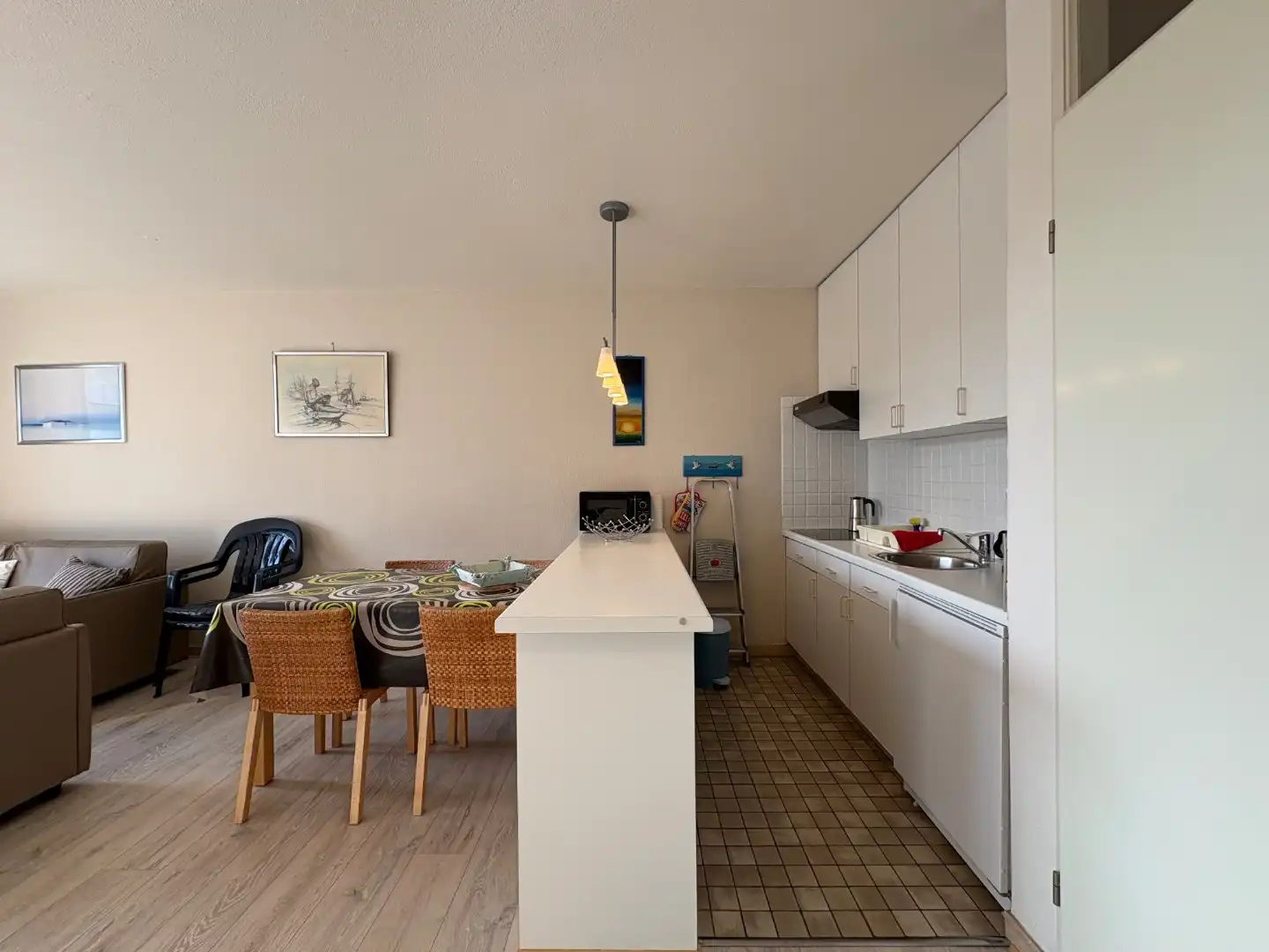 Ruime studio met afzonderlijke slaaphoek en zeezicht - garage mogelijk  foto 6