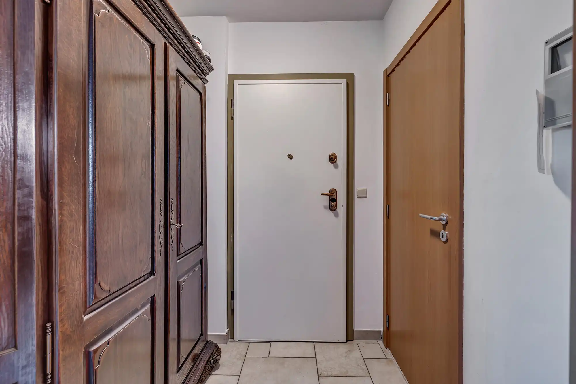 3-slaapkamer appartement met garage te Meerbeke foto 9