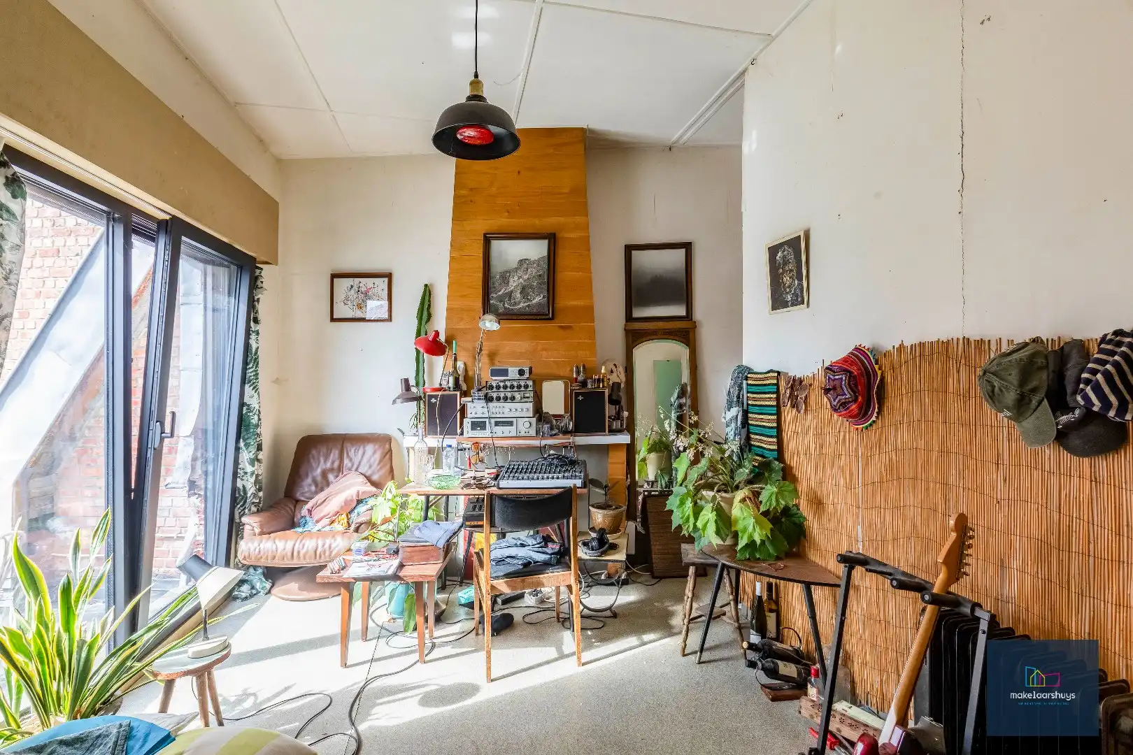 Woning met 3 slaapkamers en verrassende tuin met bijgebouwen foto 28