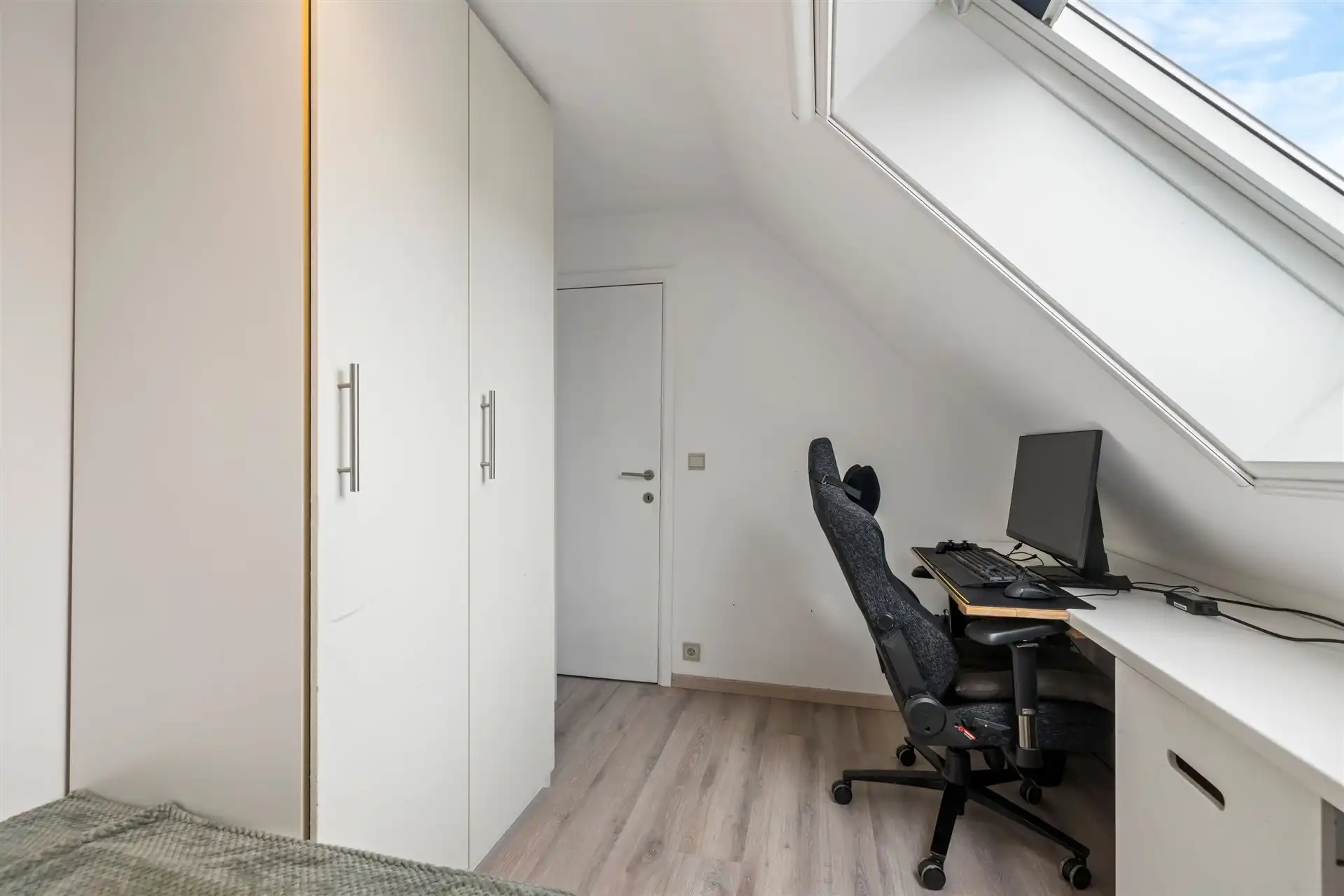 Sfeervolle halfopen bebouwing op een aantrekkelijke woonlocatie (447m²) foto 18