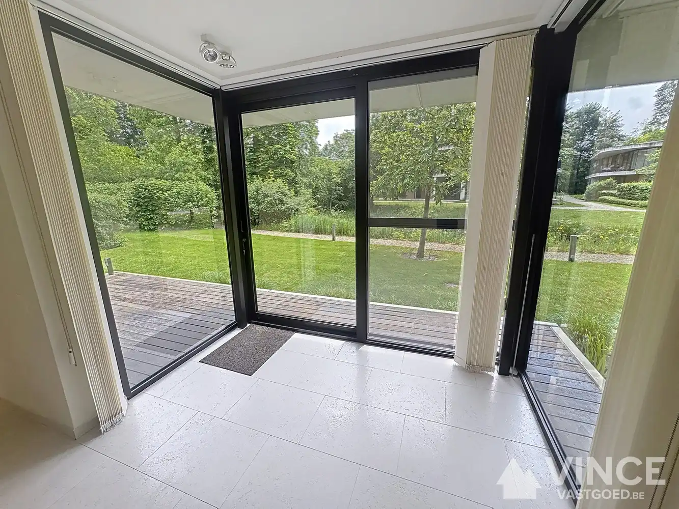 Top-appartement, gelijkvloers foto 6
