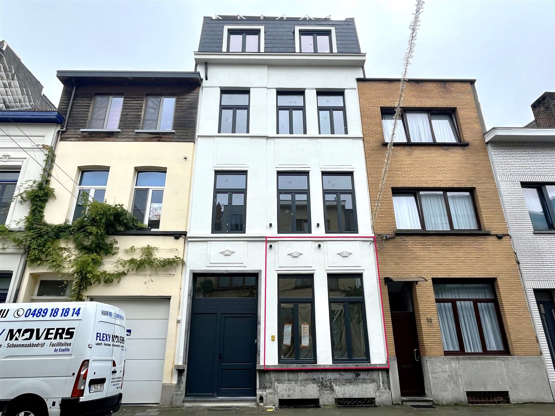 Nieuw appartement met 1 slaapkamer en terras in totaal gerenoveerd gebouw! foto 16