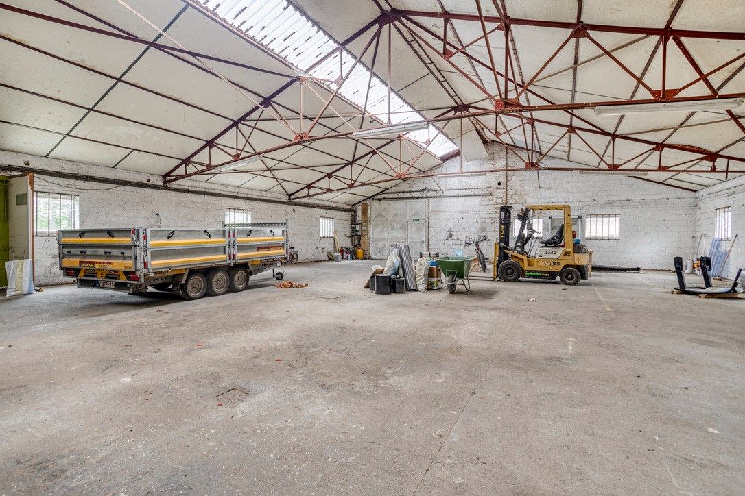 Halfopen bebouwing met werkplaats en loods te koop te Vichte. foto 31