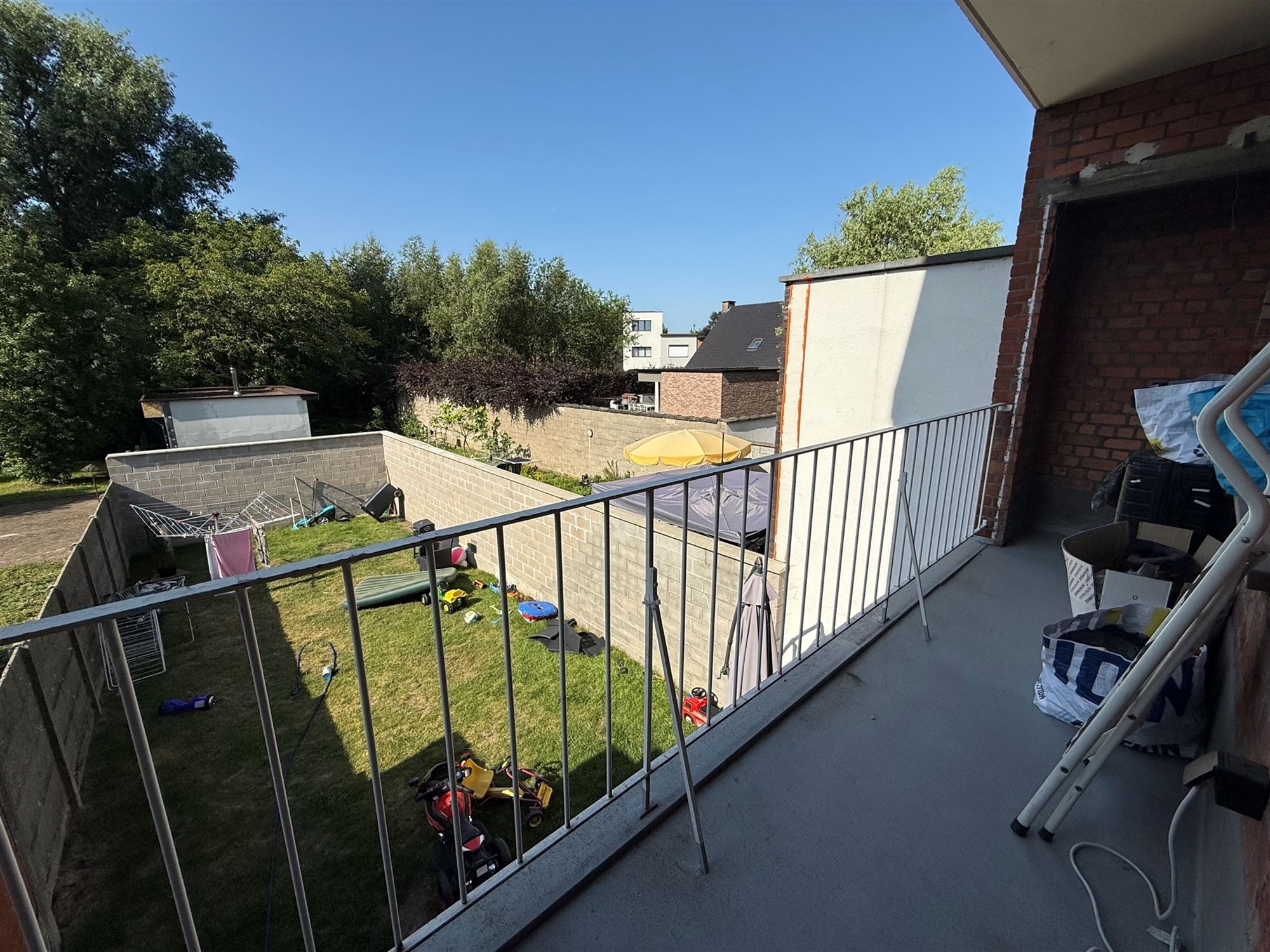 Gerenoveerd 2 slaapkamer app + terras foto 10