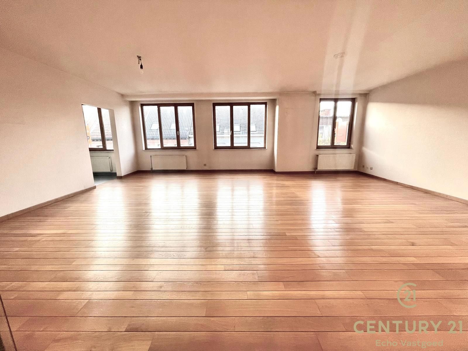 Ruim en energiezuinig appartement (161 m²) met garagebox foto 6