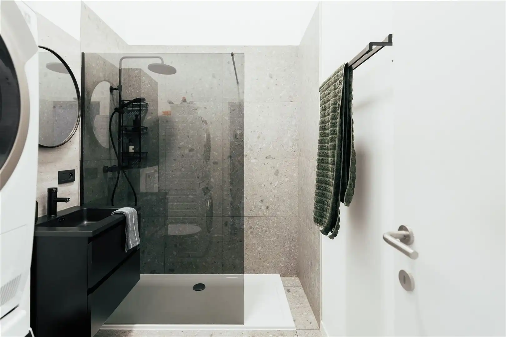 Licht en energiezuinig appartement met terras foto 10