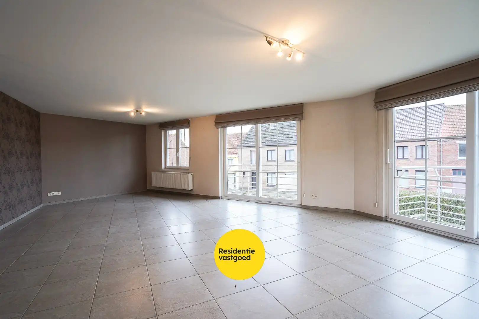 Instapklare duplex (130 m²) in het hart van Eernegem foto 7