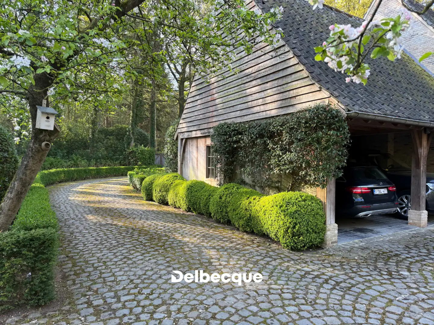 Exclusief landhuis op uniek domein aan Merkemveld te Zedelgem foto 3