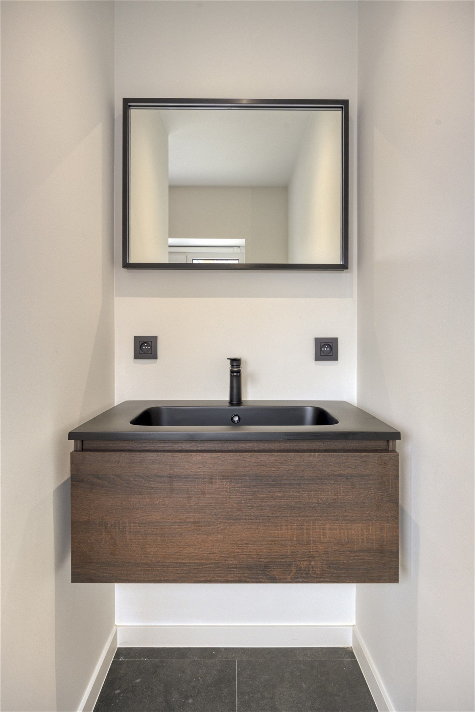 Moderne woning met 4 slaapkamers te Sint-Lievens-Houtem foto 14