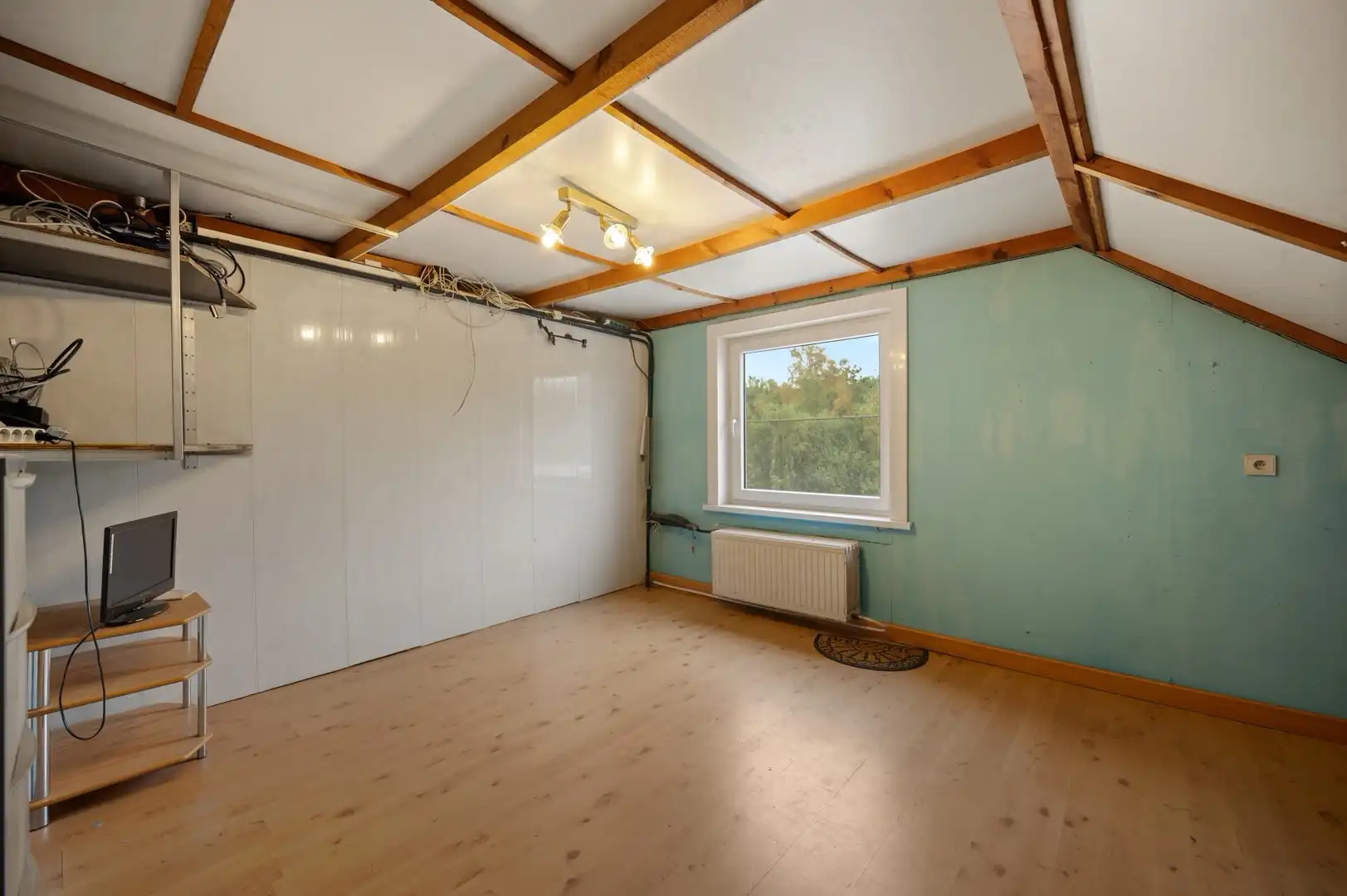 Ruime op te frissen woning op een rustige locatie - perfect voor uw droomproject! foto 13