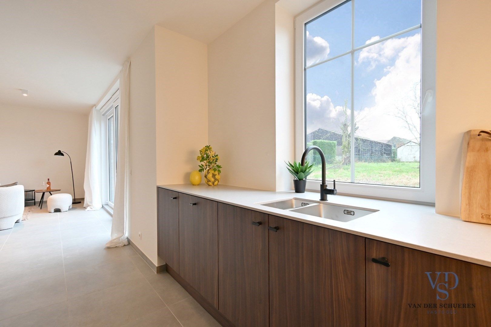 Uitzonderlijke BEN-woning nabij Tiegembos. foto 12