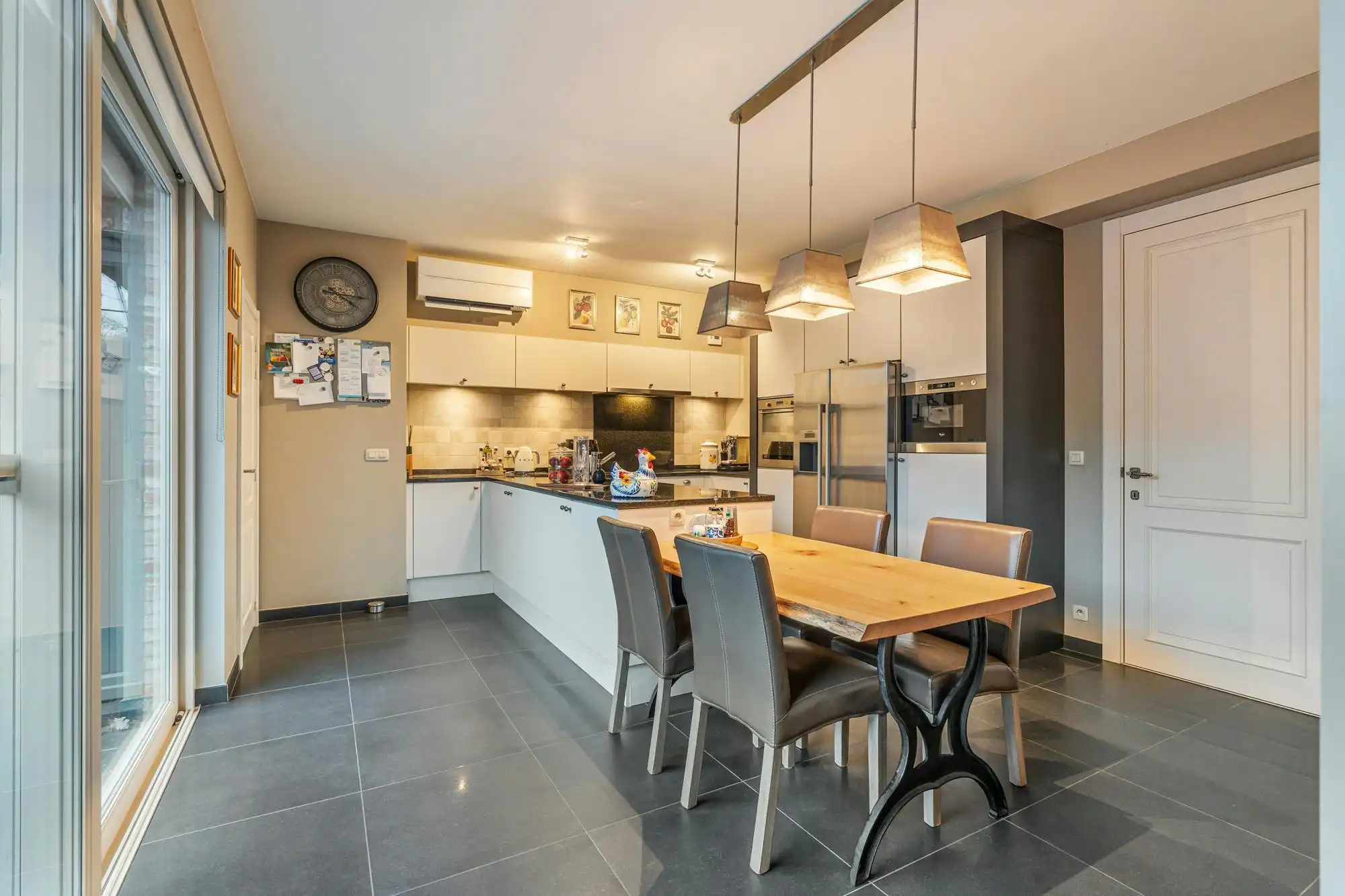 Pastorijvilla met praktijkruimte en studio te Zonhoven foto 13