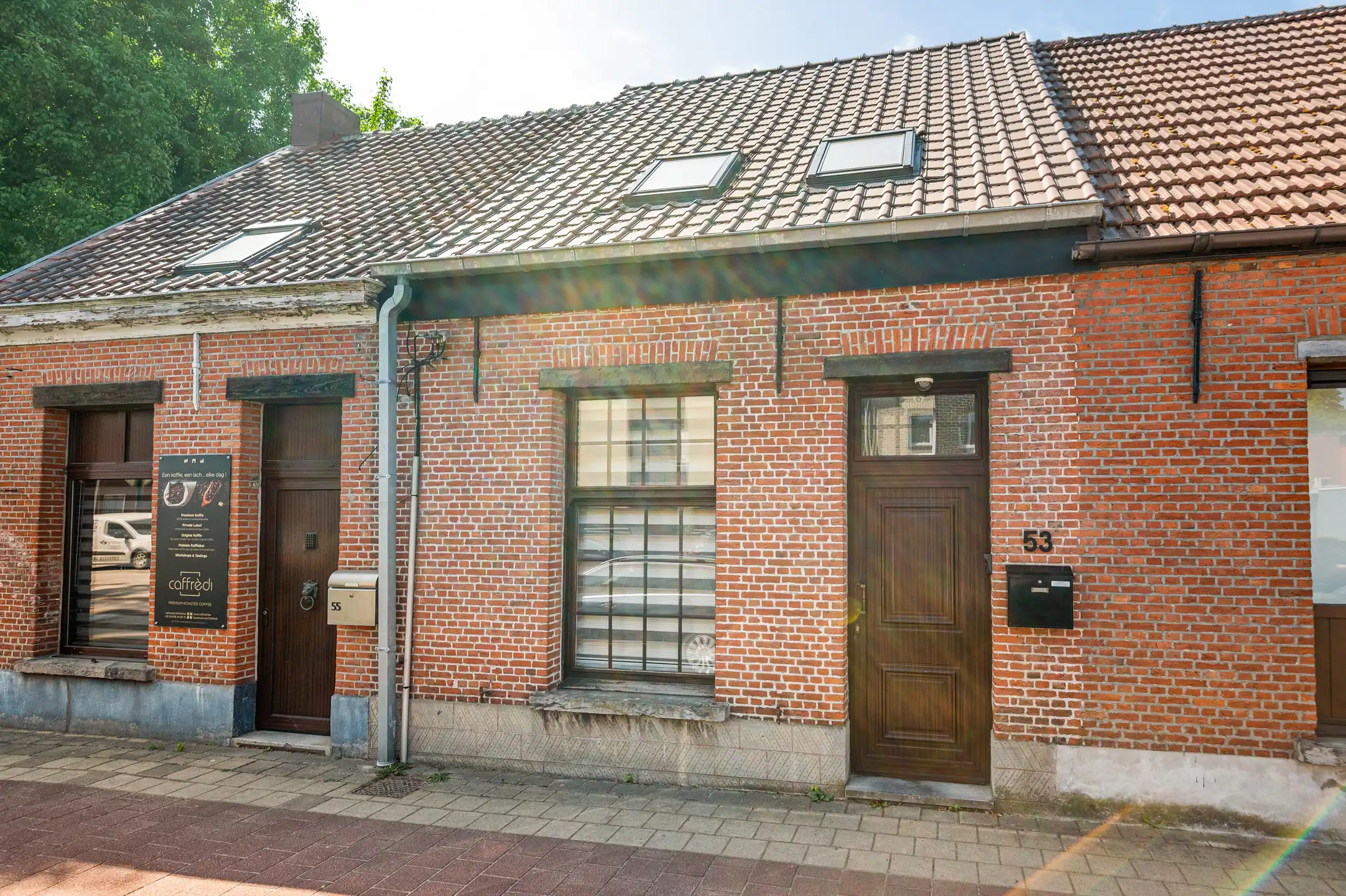 Instapklare rijwoning in het centrum van 's Gravenwezel. foto 24