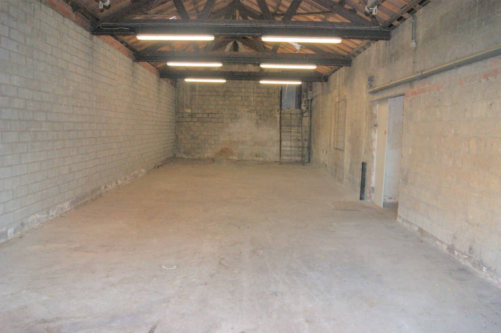 Opslagruimte/loods (465 m²), Zedelgem foto 4