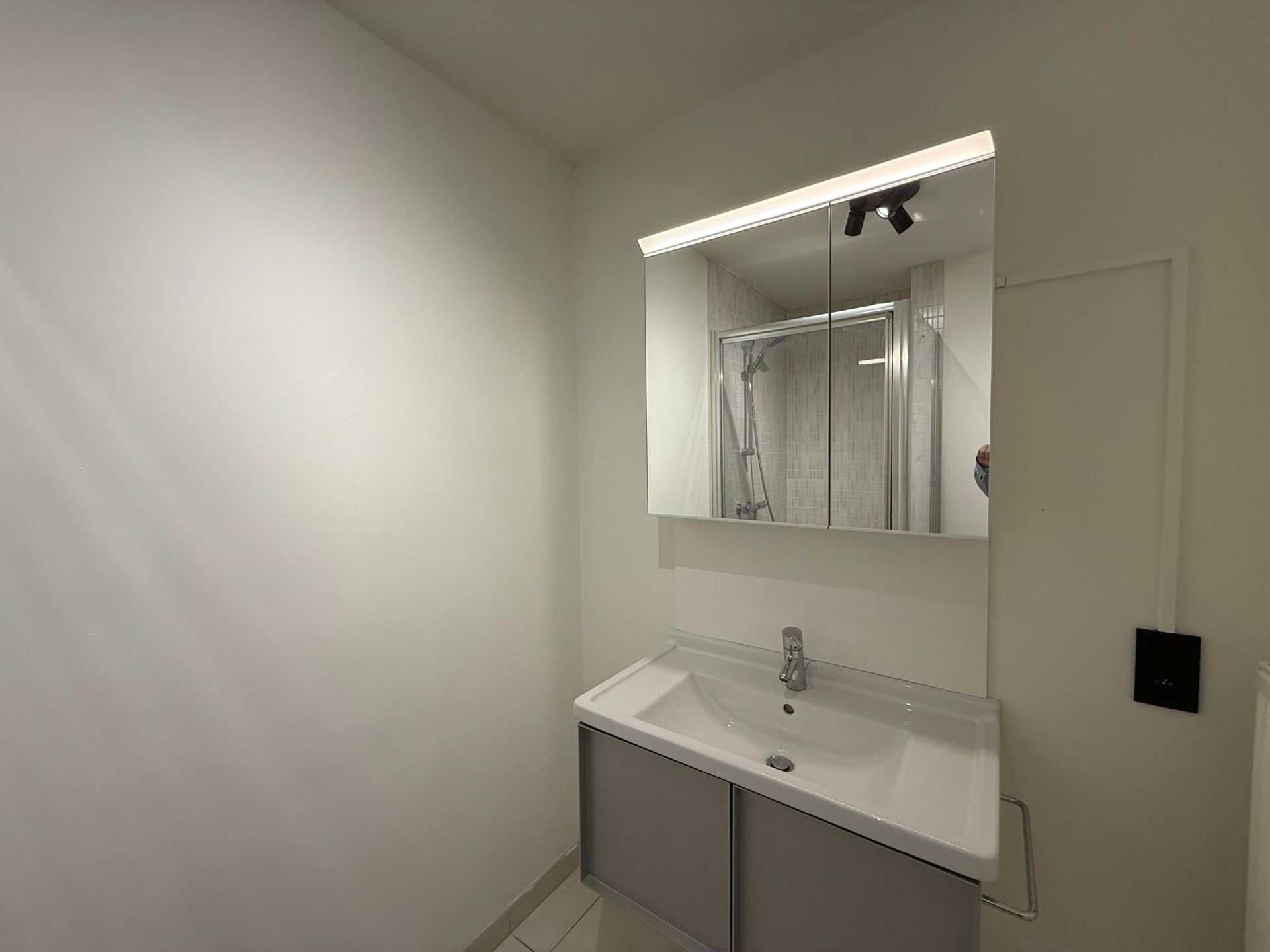 WETTEREN - Gerenoveerd appartement in het centrum. foto 5