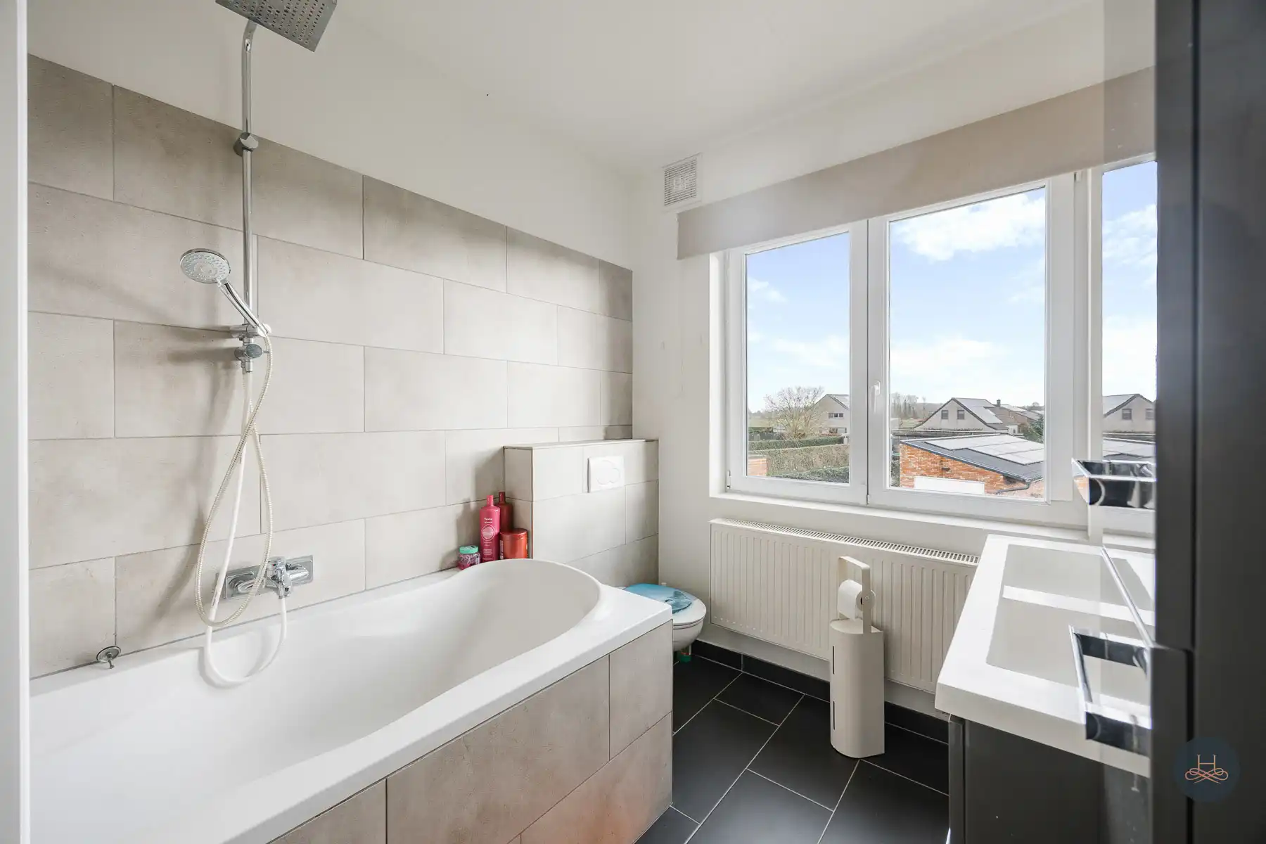 Landelijke gezinswoning met 4 slaapkamers en zeer ruime tuin foto 21