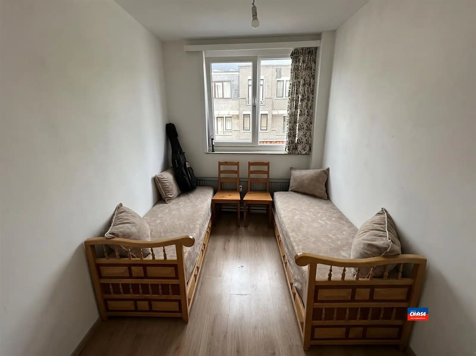 Appartement met ruime woonkamer, mooie keuken en 2 slaks foto 7