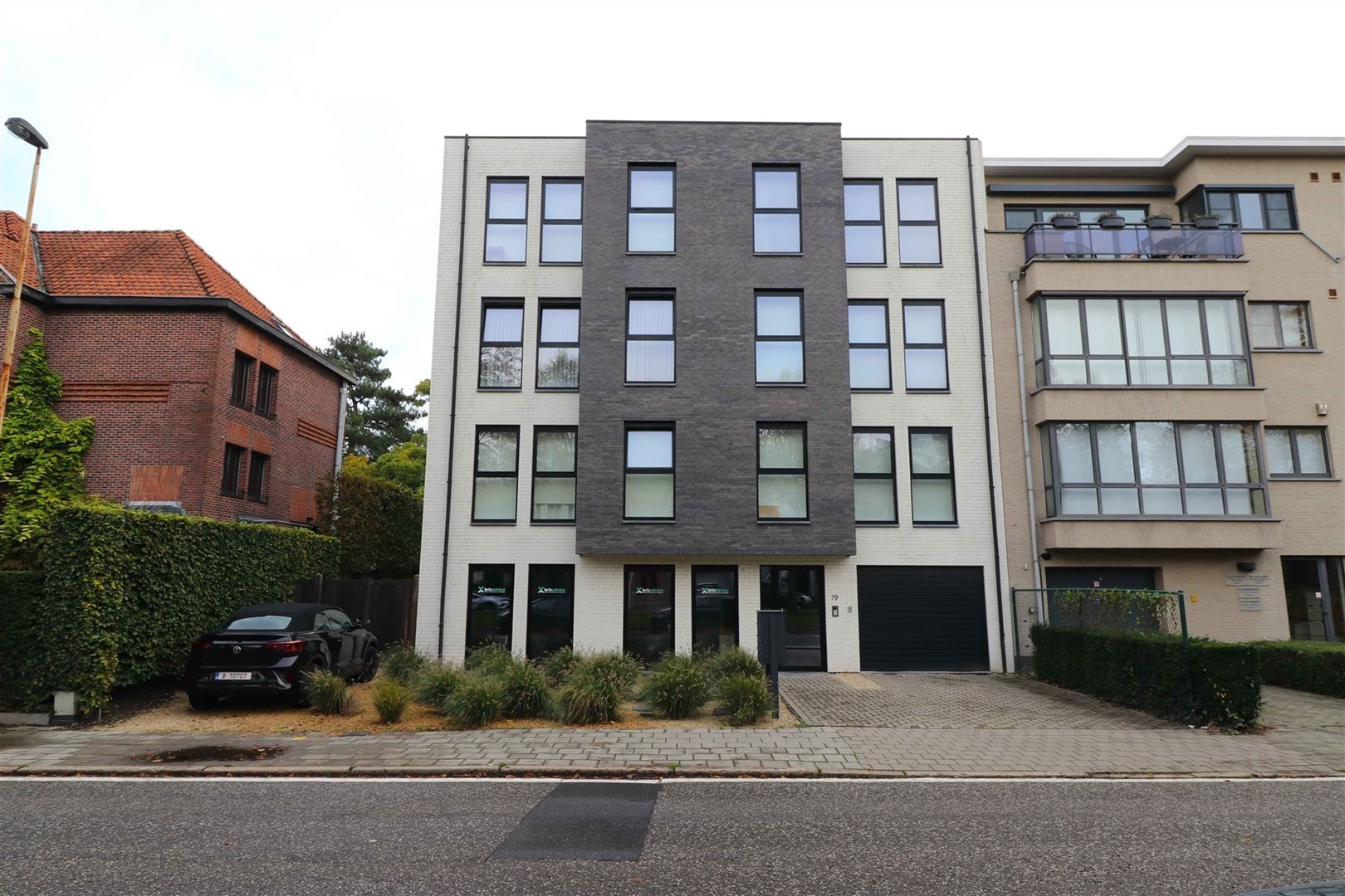 Luxe appartement met terras en parking  foto 15