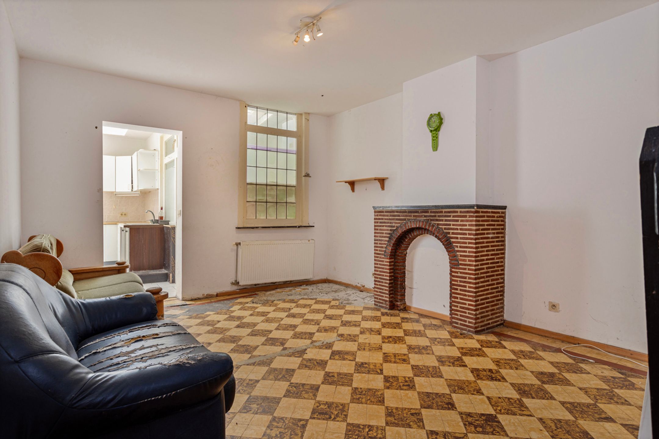 Deels te renoveren woning ideaal geschikt om te verhuren. foto 6