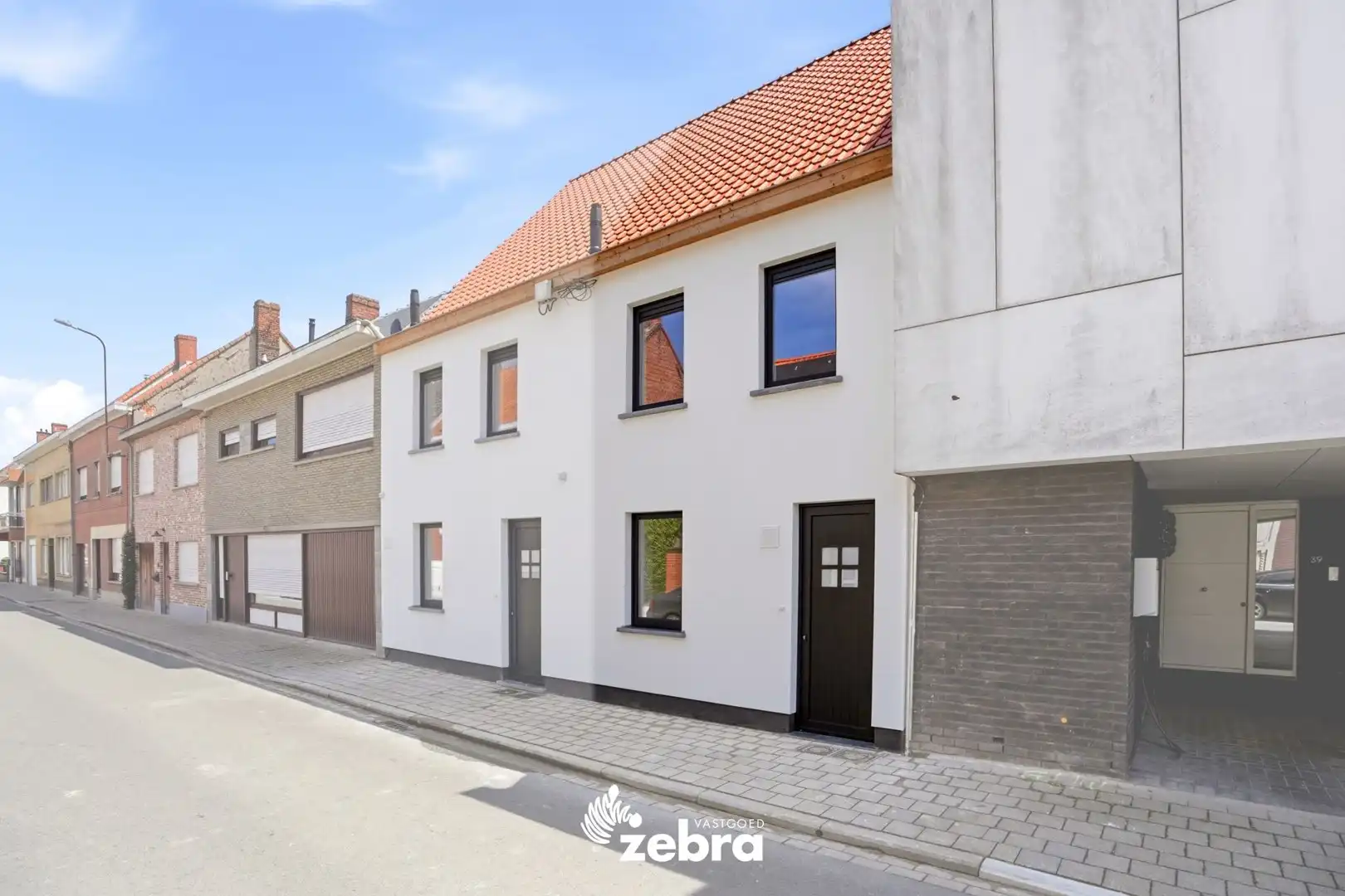 Instapklare woning met EPC-label A, 3 slaapkamers en uitweg nabij centrum Meulebeke! foto 2