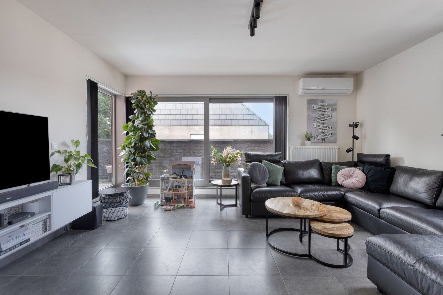 Instapklare en lichtrijke duplex met terras, garage én drie slaapkamers foto 8