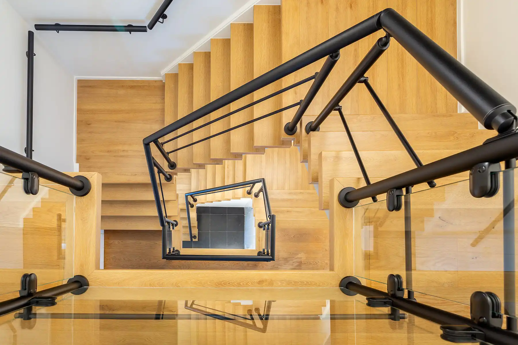 Uitzonderlijk 3 slpk duplex gelegen te centrum van Hove! foto 15