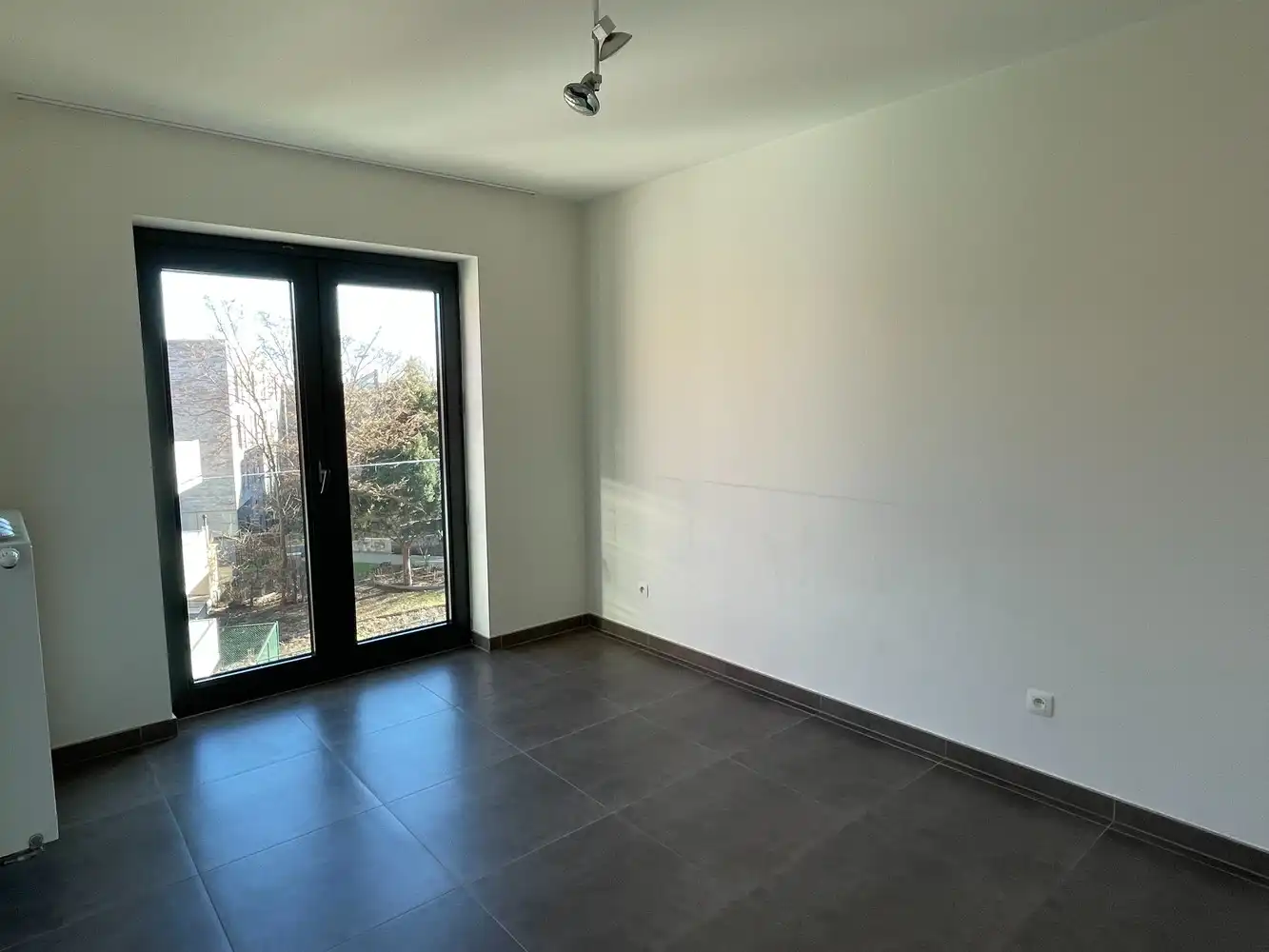 Welgelegen appartement met twee slaapkamers en autostaanplaats foto 8