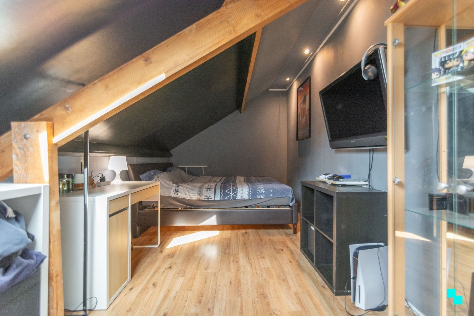 Ruime woning nabij de Makegemse bossen foto 23
