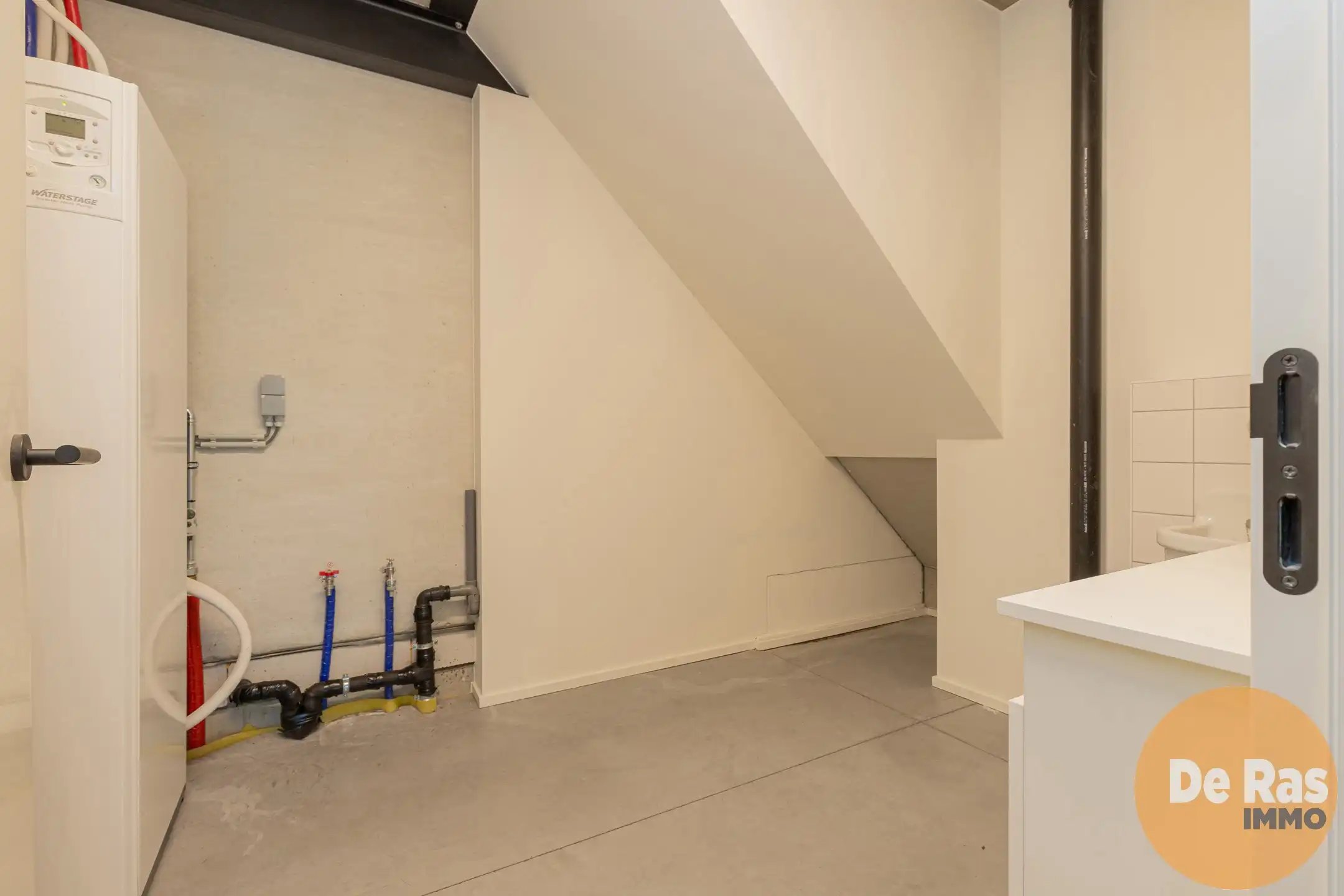 VLIERZELE - Nieuwbouwwoning in moderne betonarchitectuur foto 21