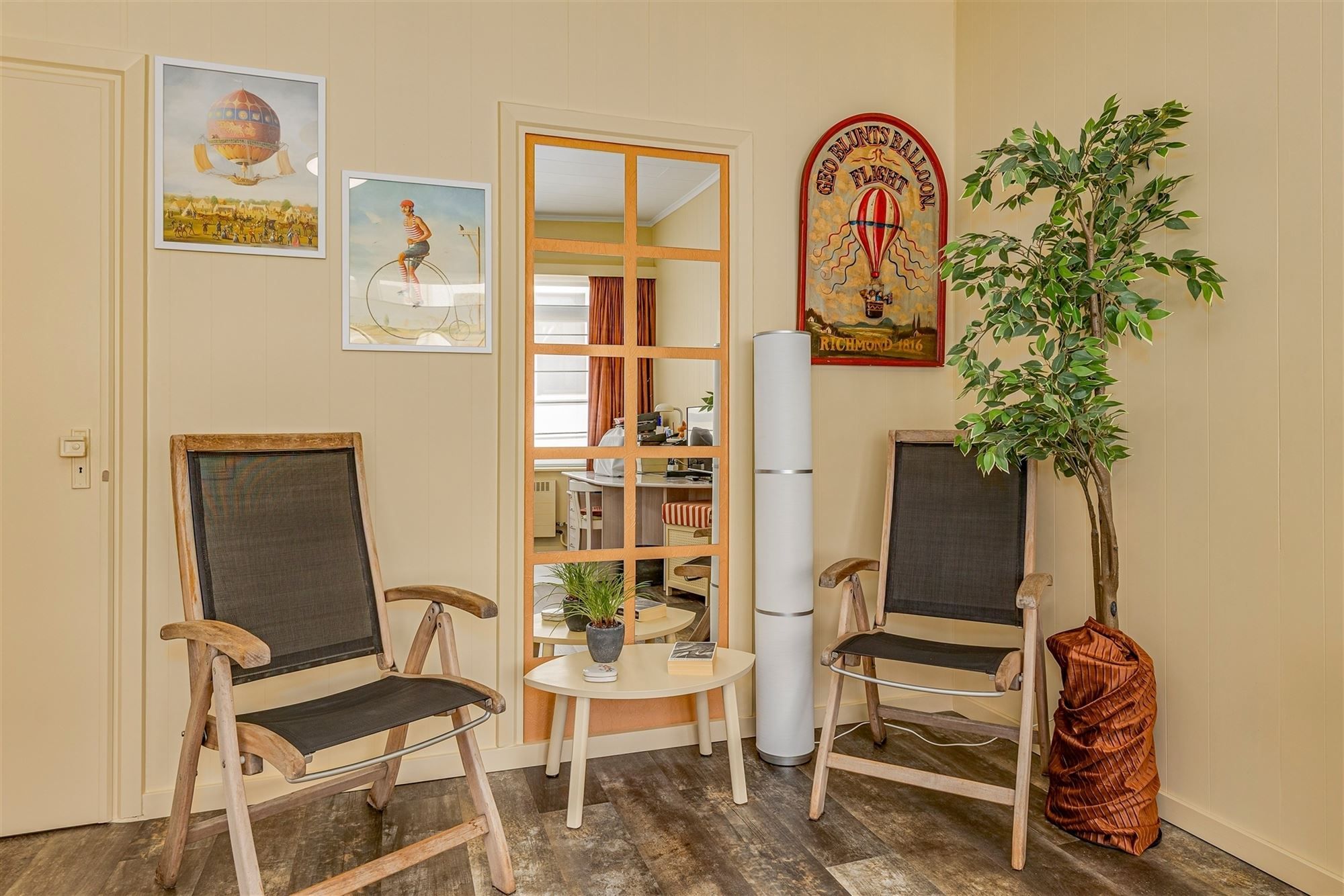 Ruime instapklare woning met grote garage/magazijn foto 16