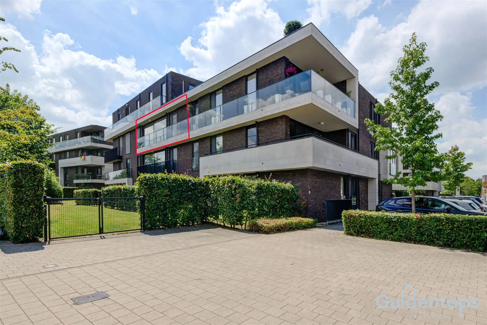 Uitstekend gelegen ruim 1 slaapkamerappartement  foto {{pictureIndex}}