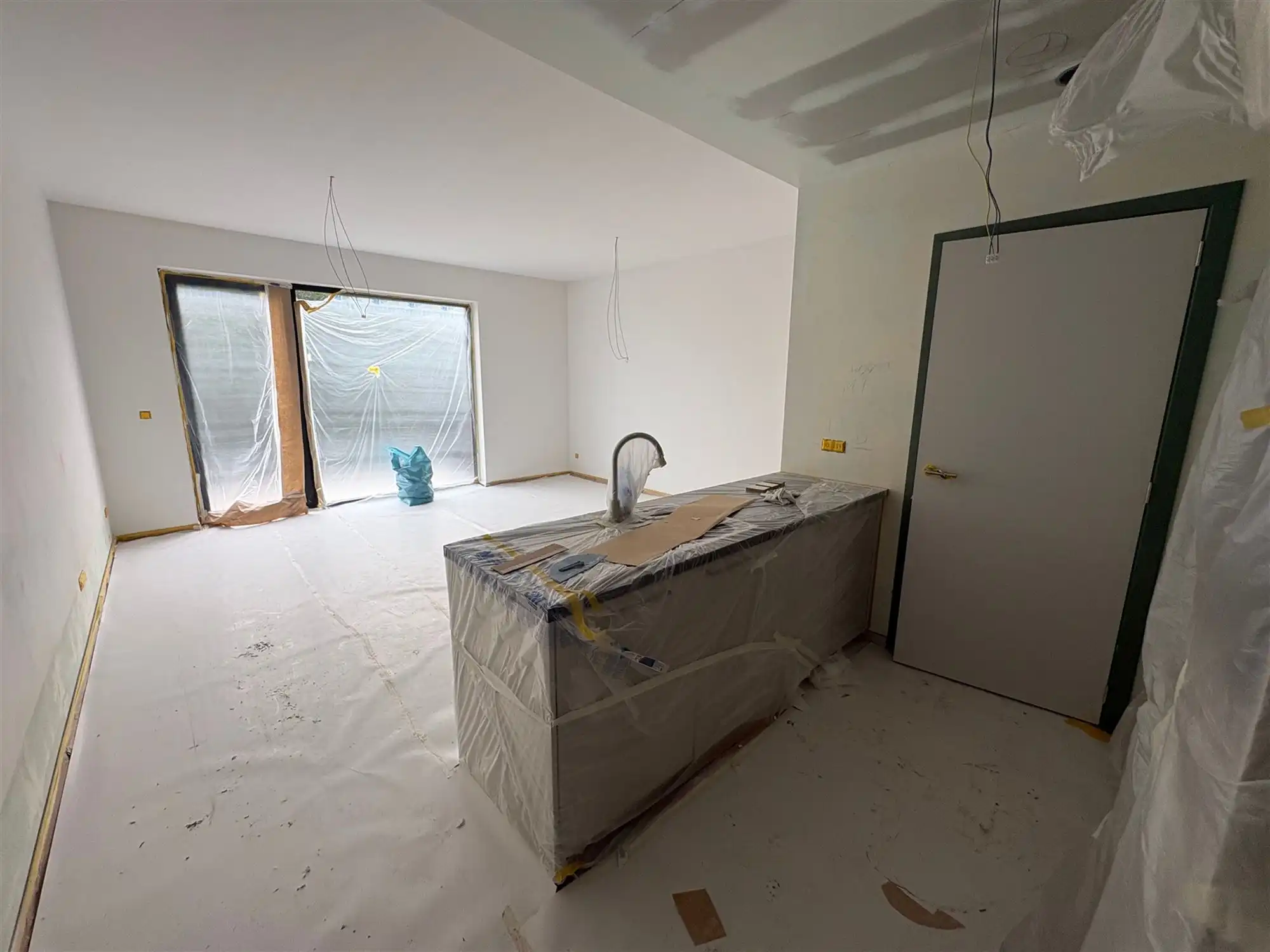 Appartement met 1 slaapkamer en terras. foto 6