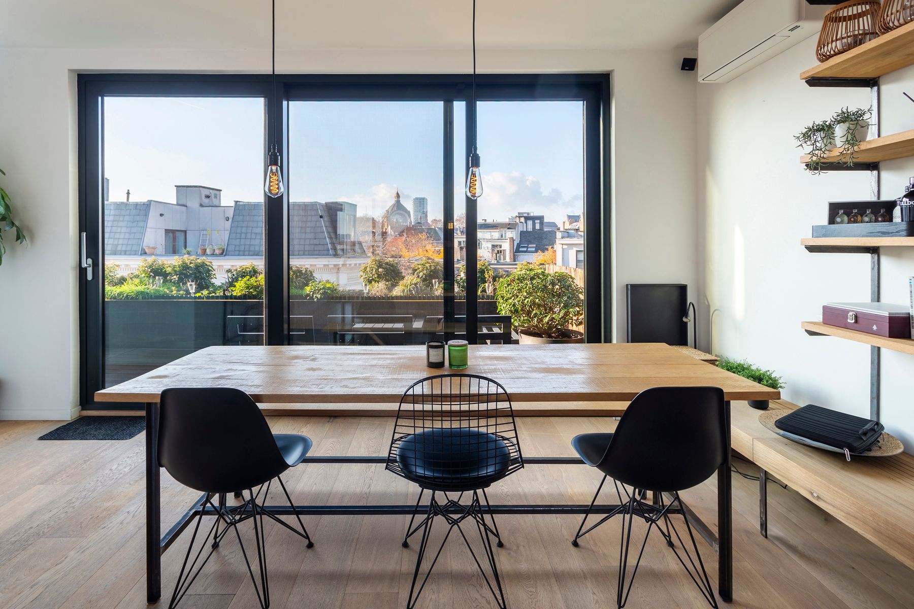 Bemeubelde penthouse met panoramische zichten over Antwerpen en riant terras foto 4