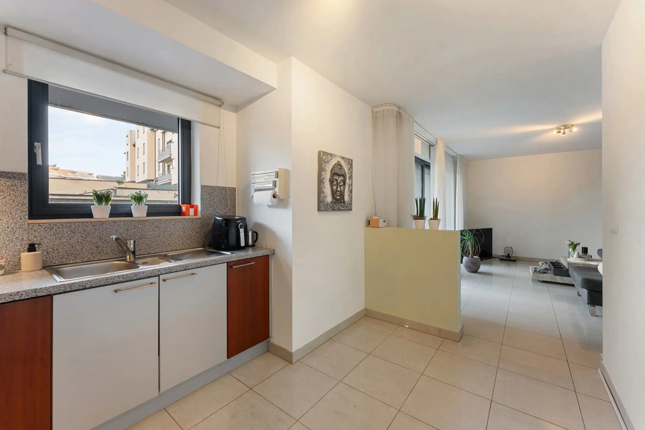 Gelijkvloersapp. met dubbele garage te Lanaken foto 9