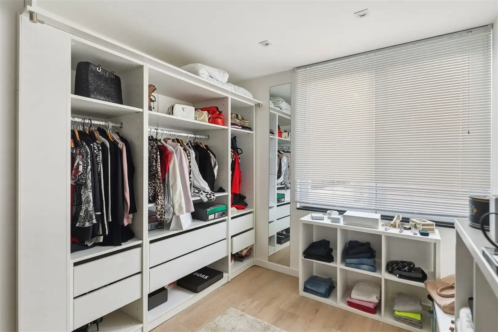 Volledig gerenoveerde gezinswoning met 5 slaapkamers foto 11