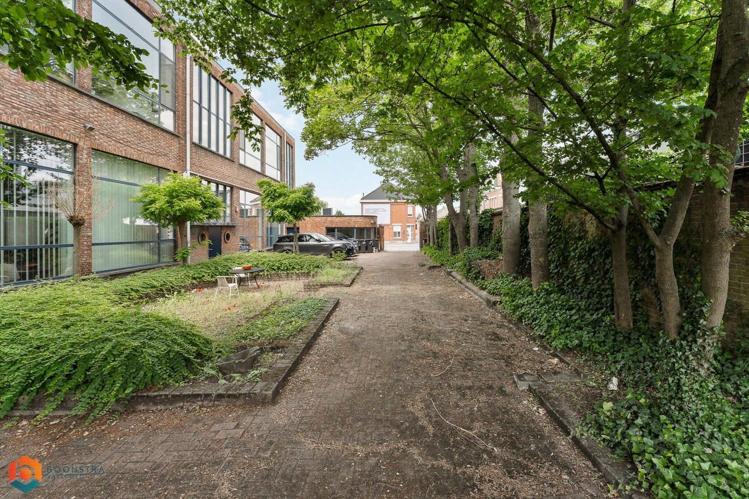 Duplex-kantoor in Willebroek foto {{pictureIndex}}